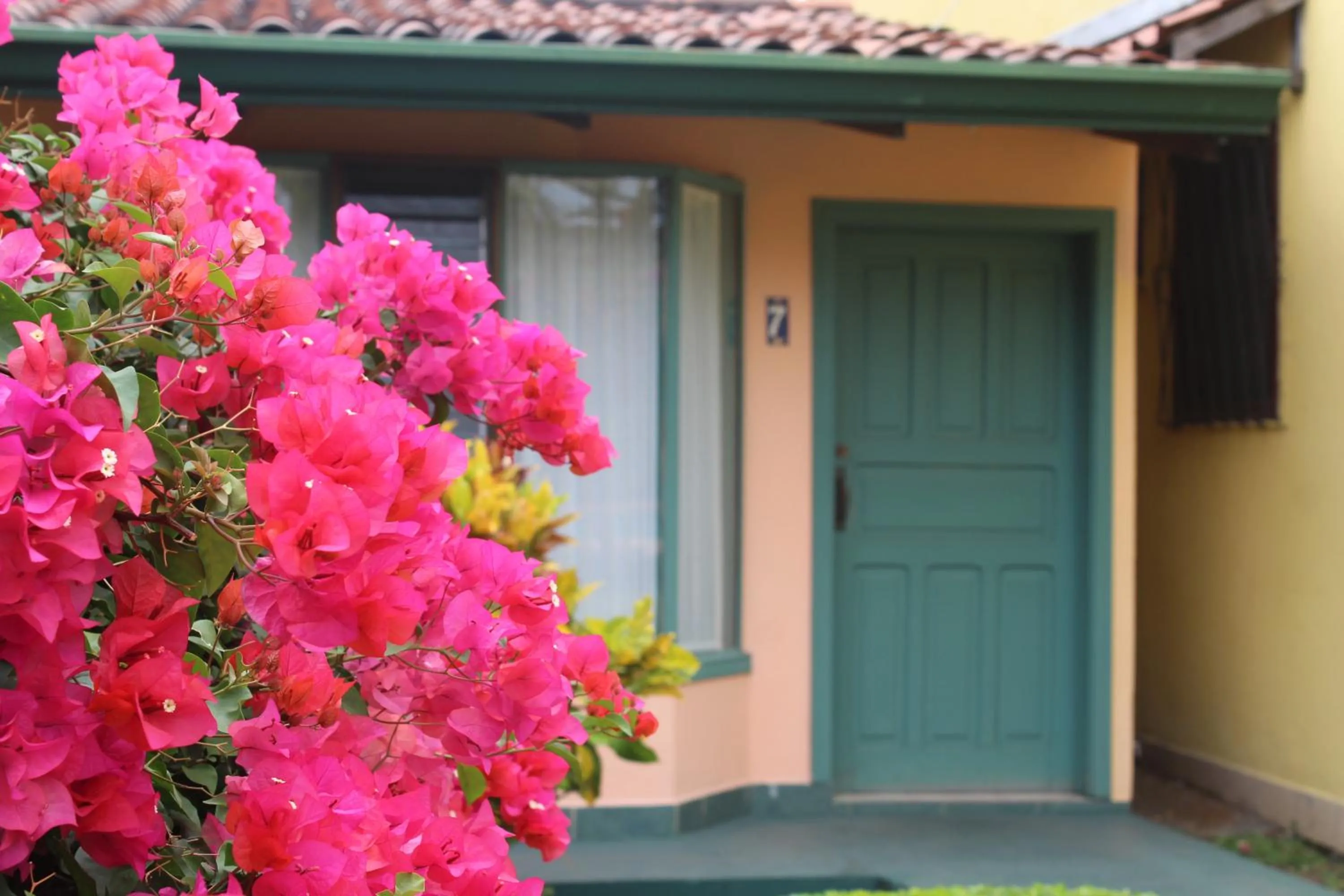 Property building in Hotel Bristol Aeropuerto