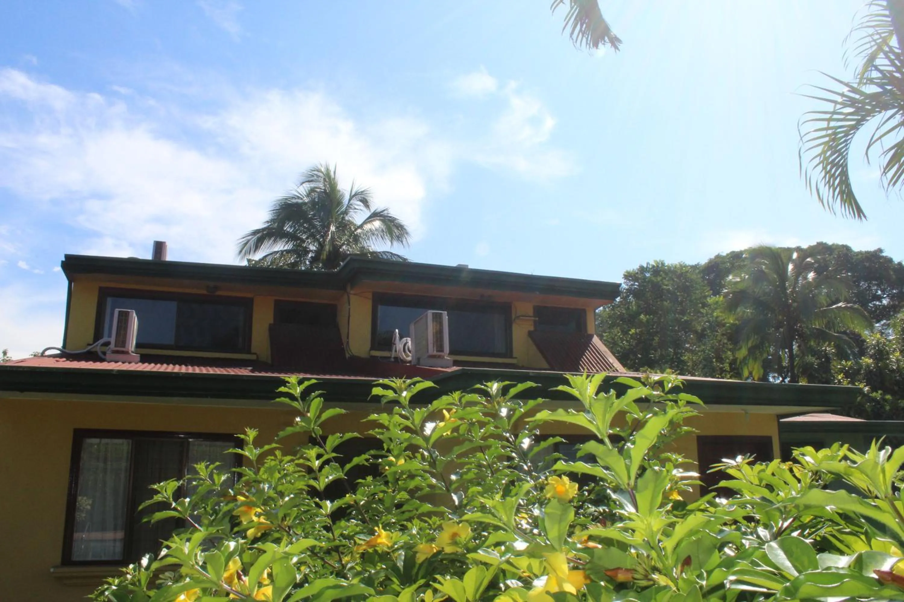 Property building in Hotel Bristol Aeropuerto