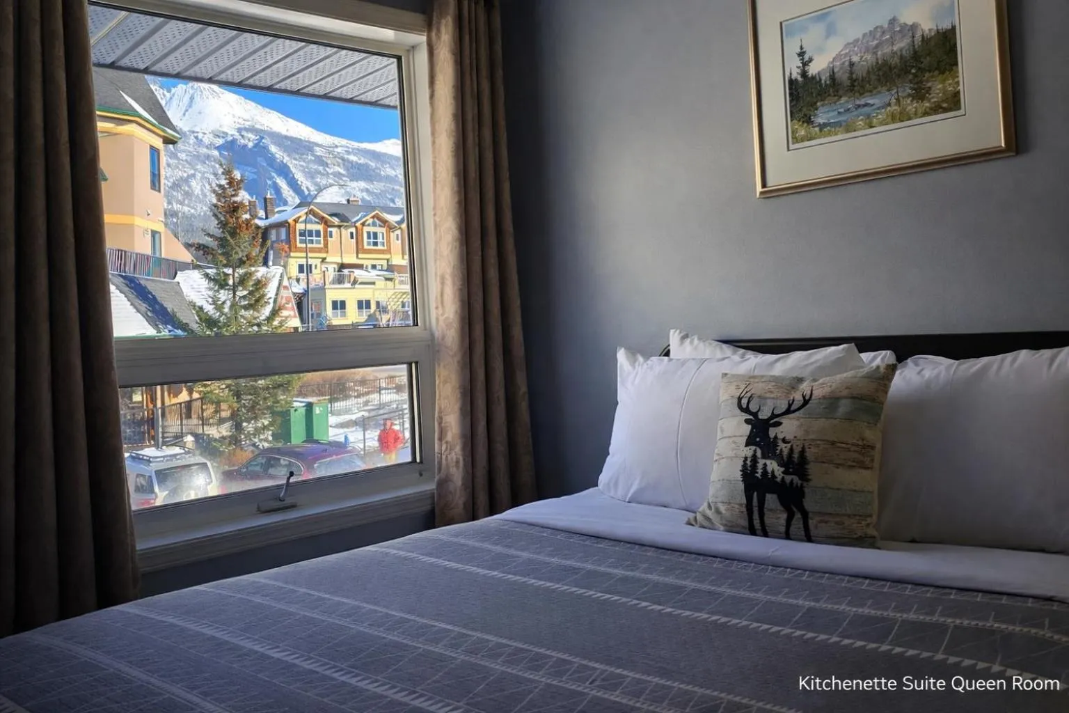 View (from property/room), Bed in Mountain View Inn