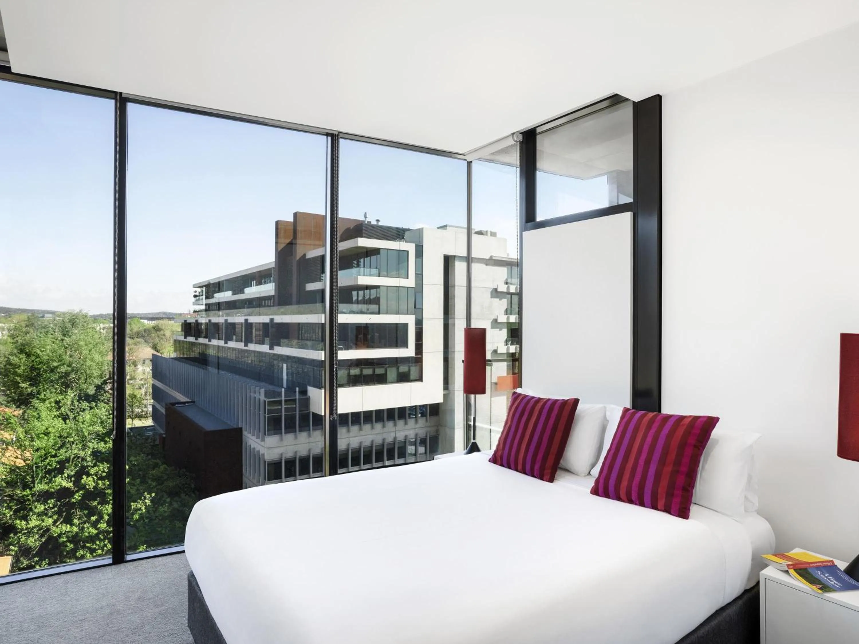 Bedroom, Bed in Peppers Gallery Hotel