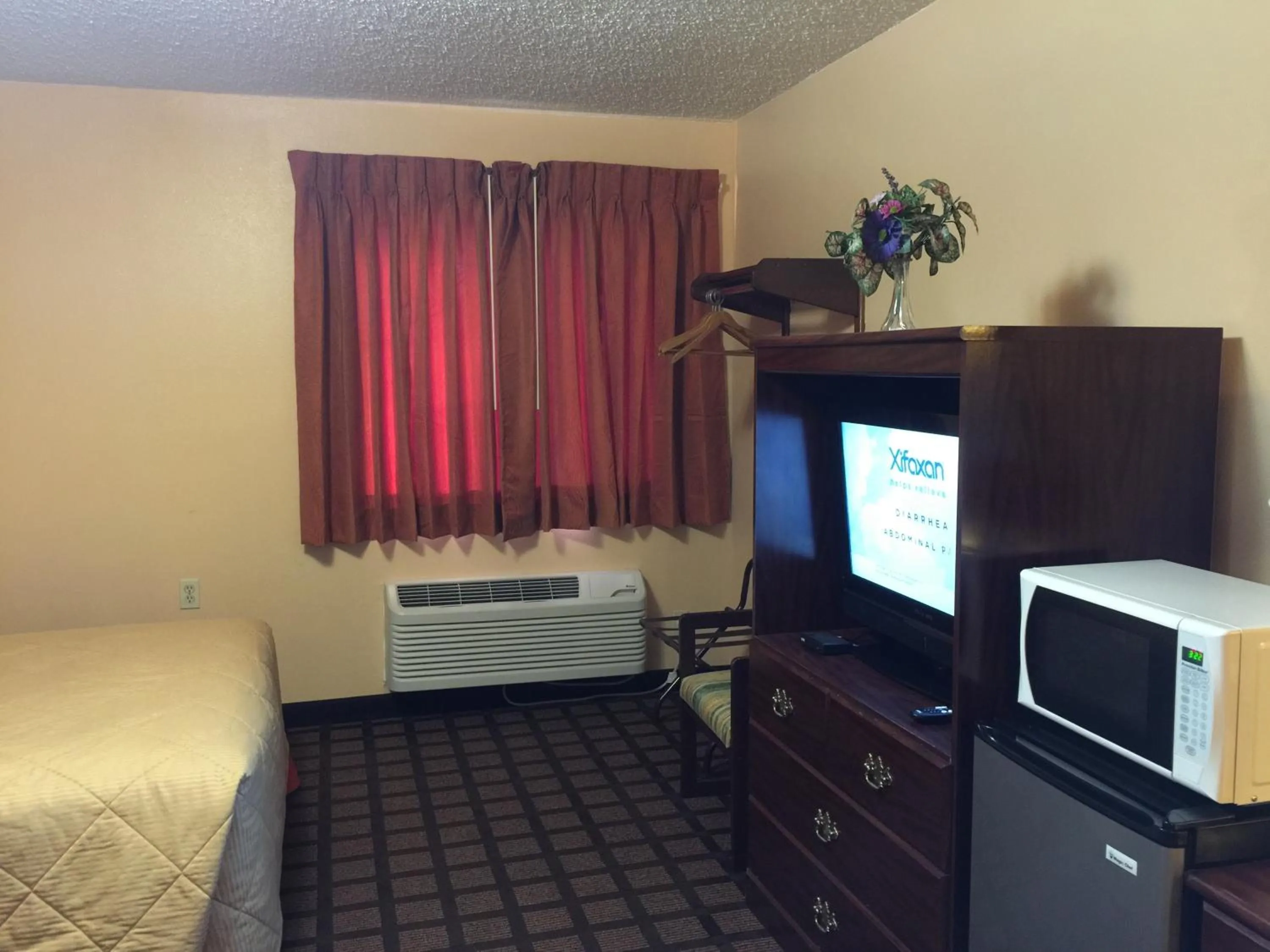 View (from property/room), Bed in Holiday Lodge