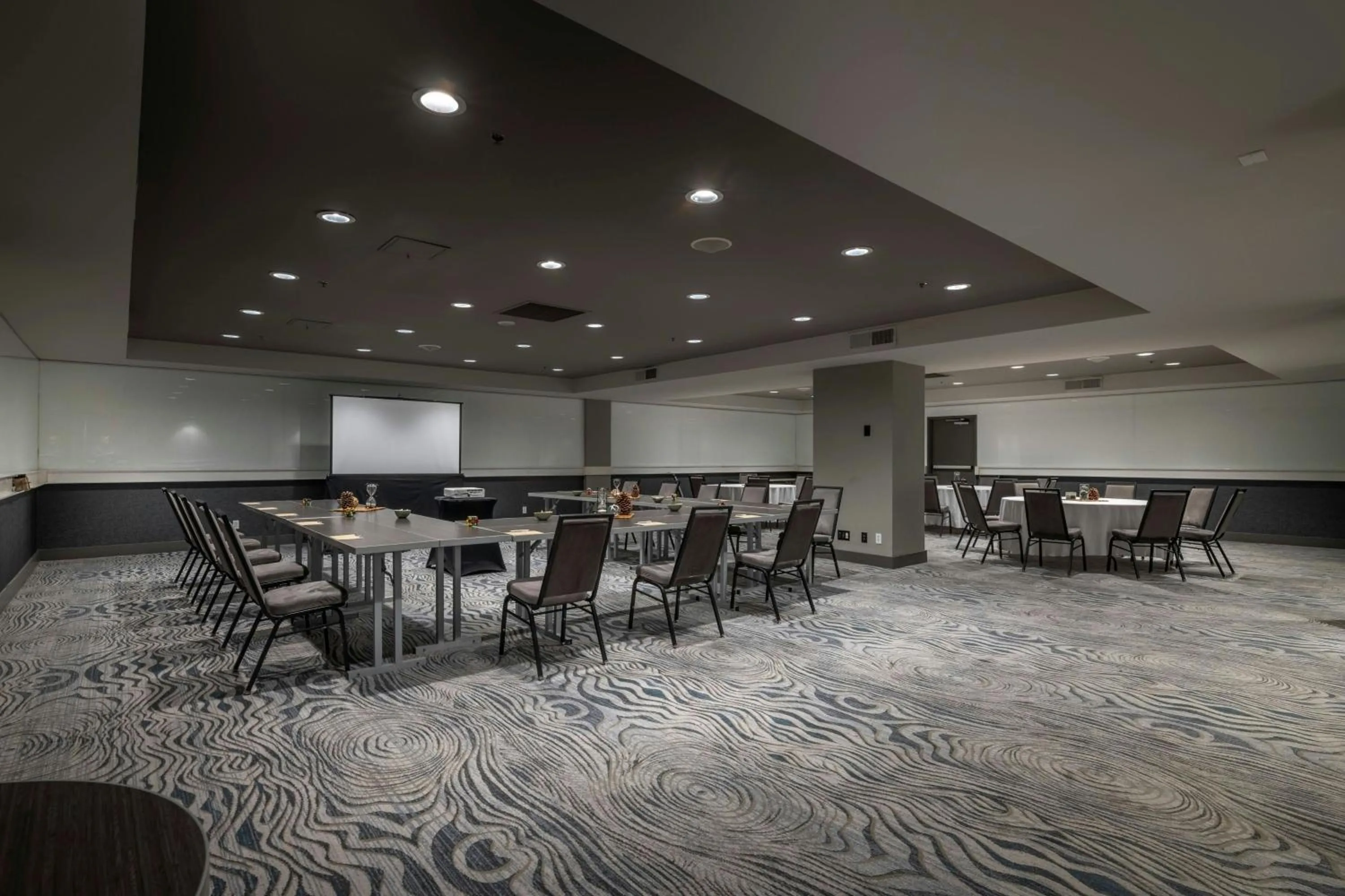 Meeting/conference room in Renaissance Reno Downtown Hotel & Spa