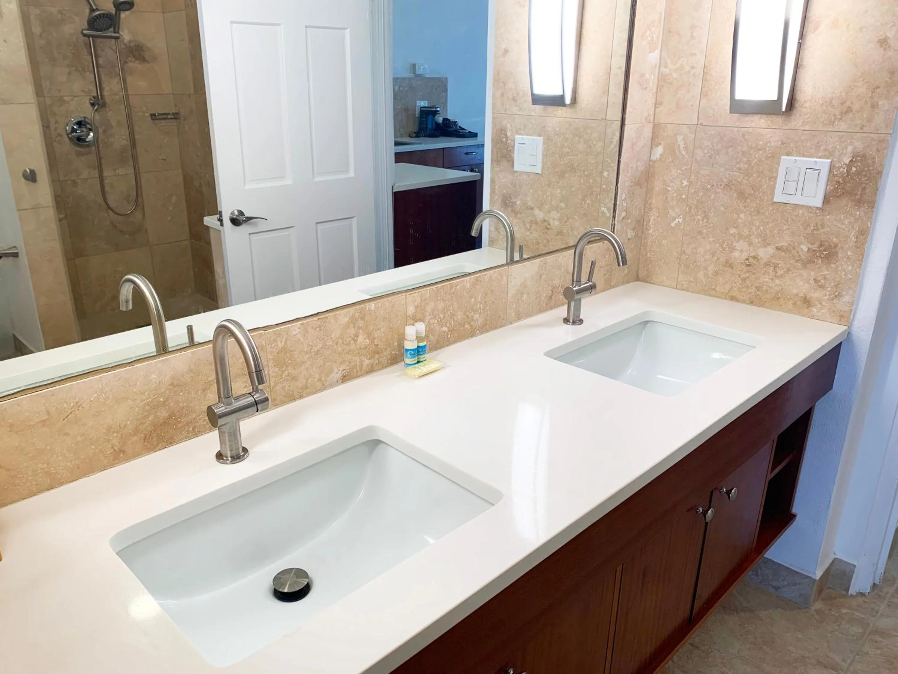 Bathroom in Sand Castle on the Beach - Adults Only