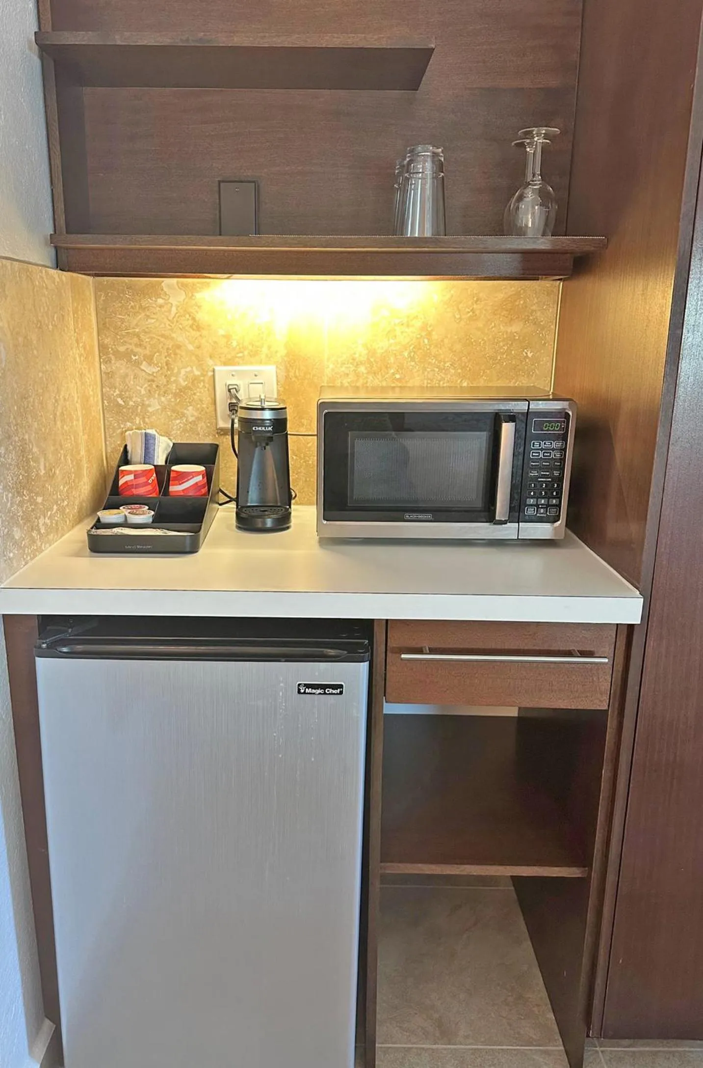 Kitchen or kitchenette in Sand Castle on the Beach - Adults Only