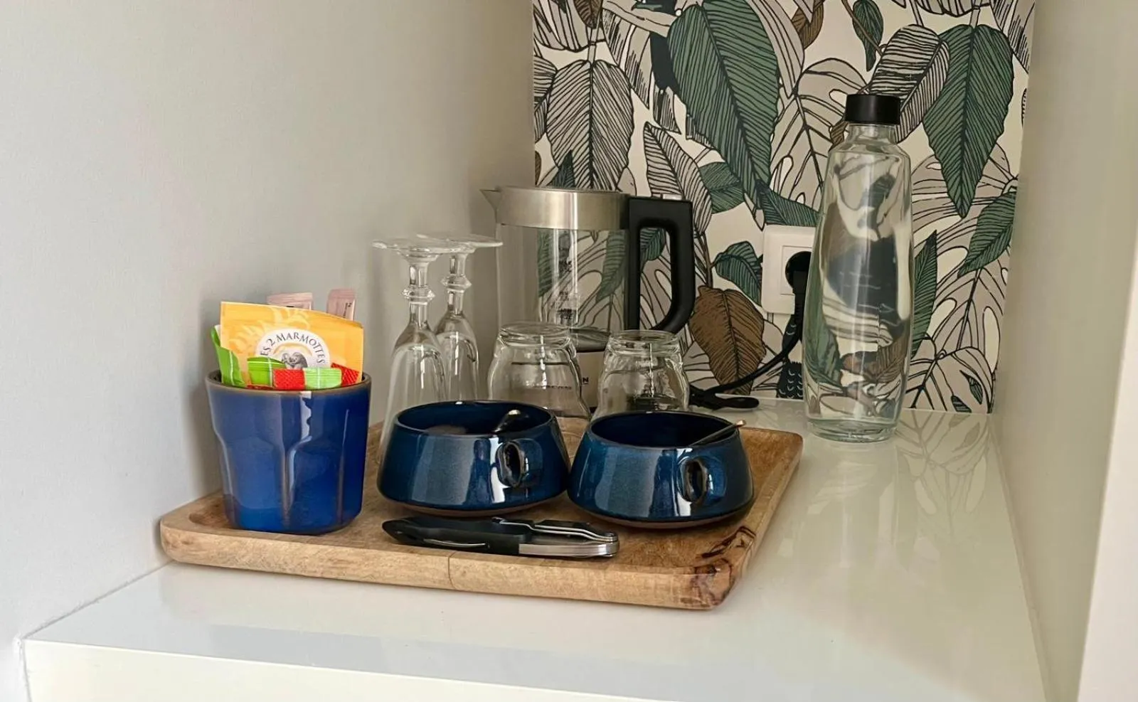 Coffee/tea facilities in Hôtel confidentiel Le Grecale