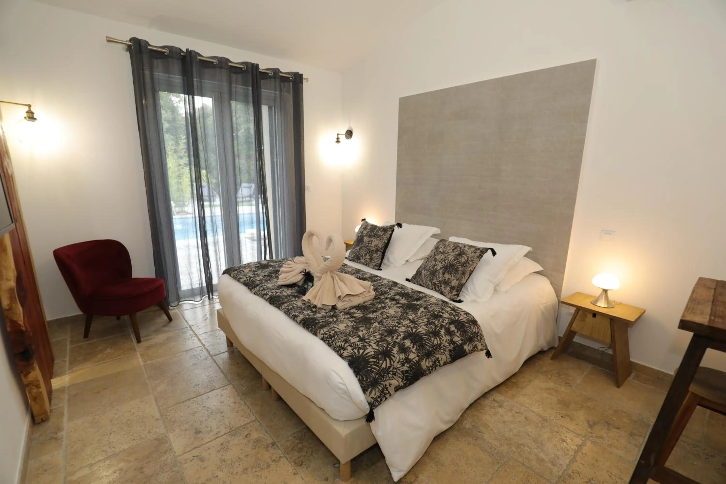 Bedroom, Bed in Hôtel confidentiel Le Grecale