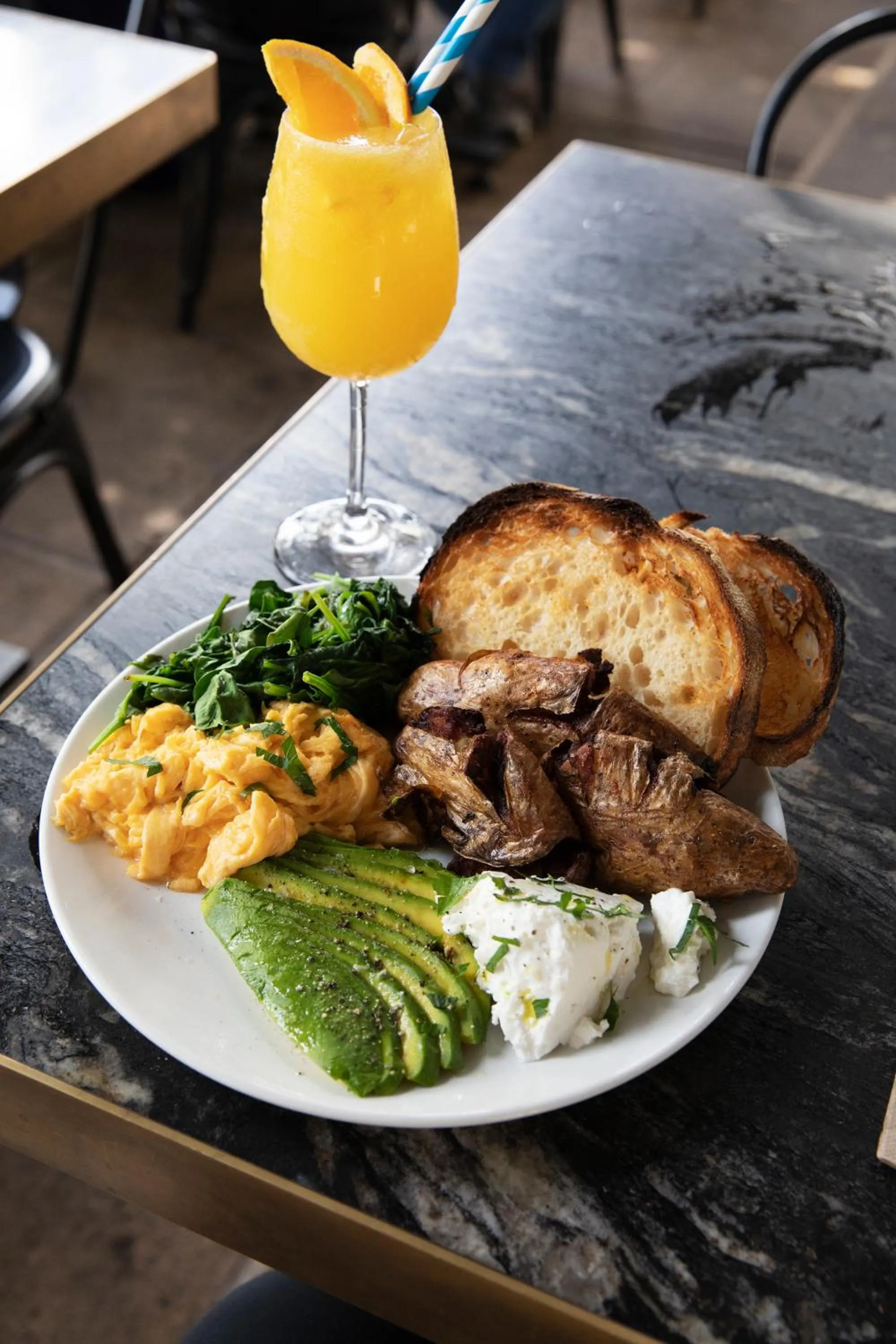 Food and drinks in Kirketon Hotel Sydney