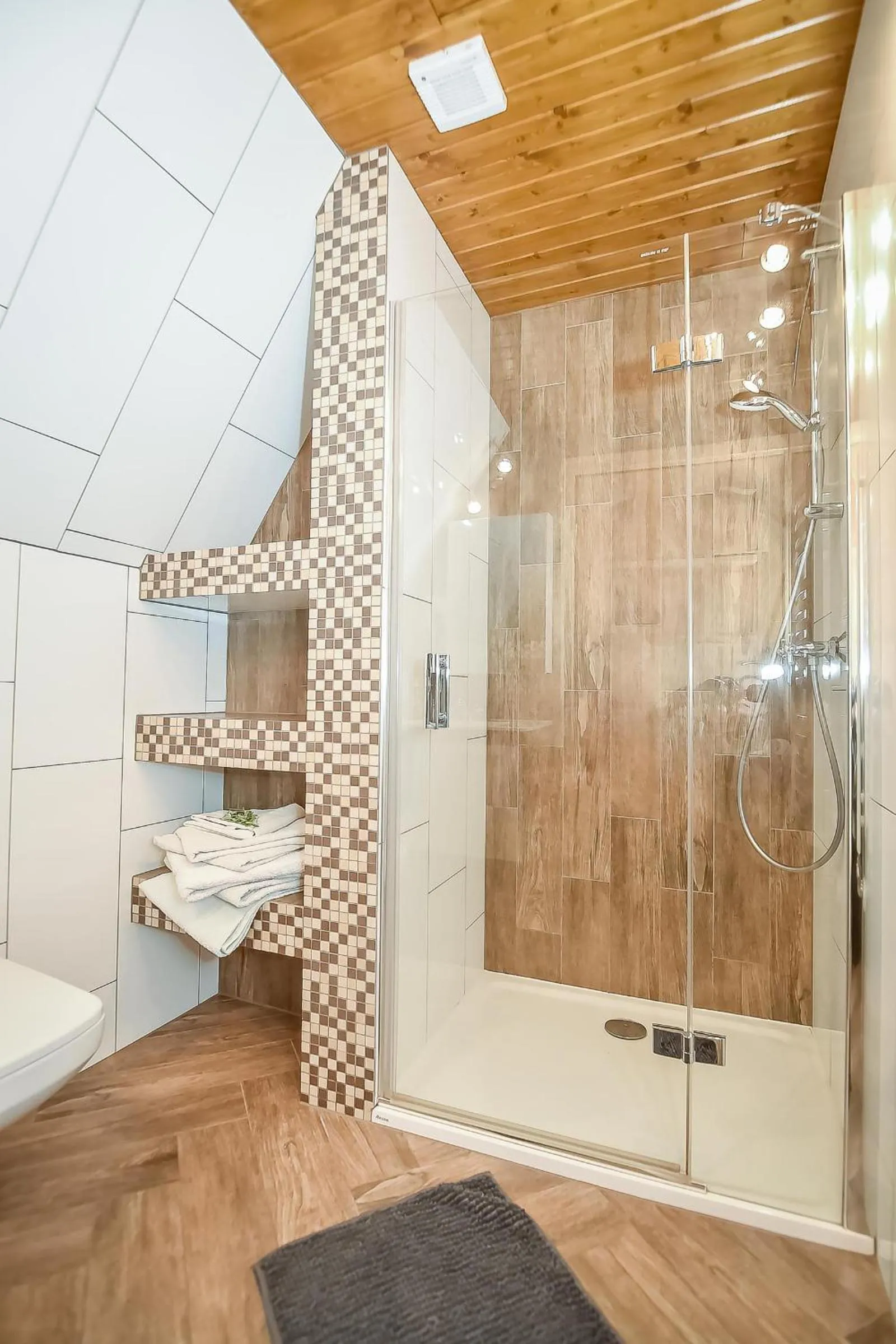 Shower in Zajazd Teremulka