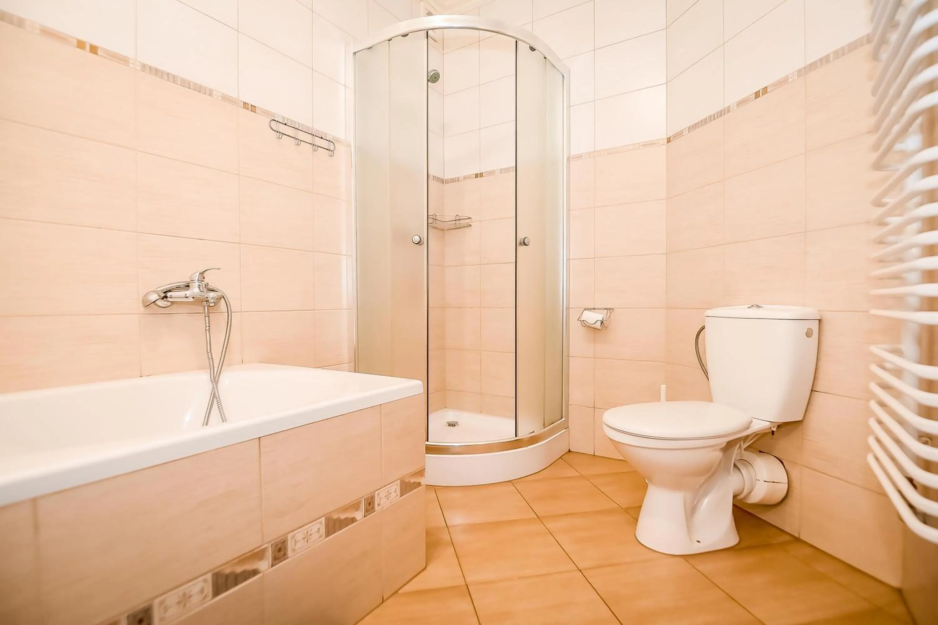 Shower in Zajazd Teremulka