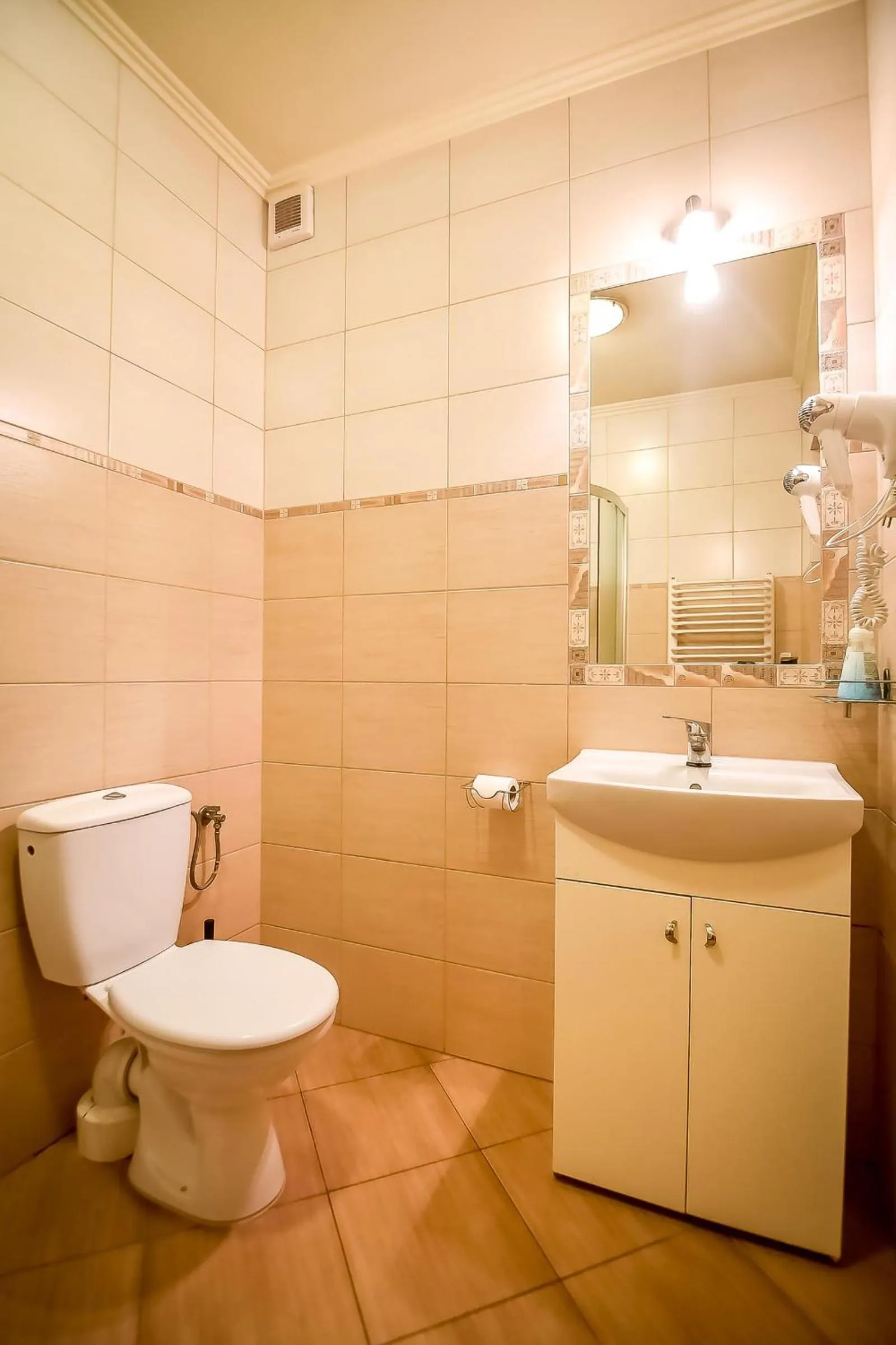 Shower in Zajazd Teremulka