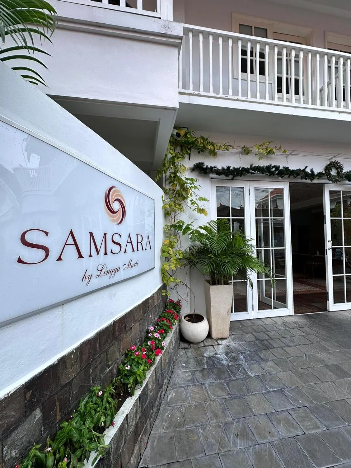 Facade/entrance in Samsara Inn