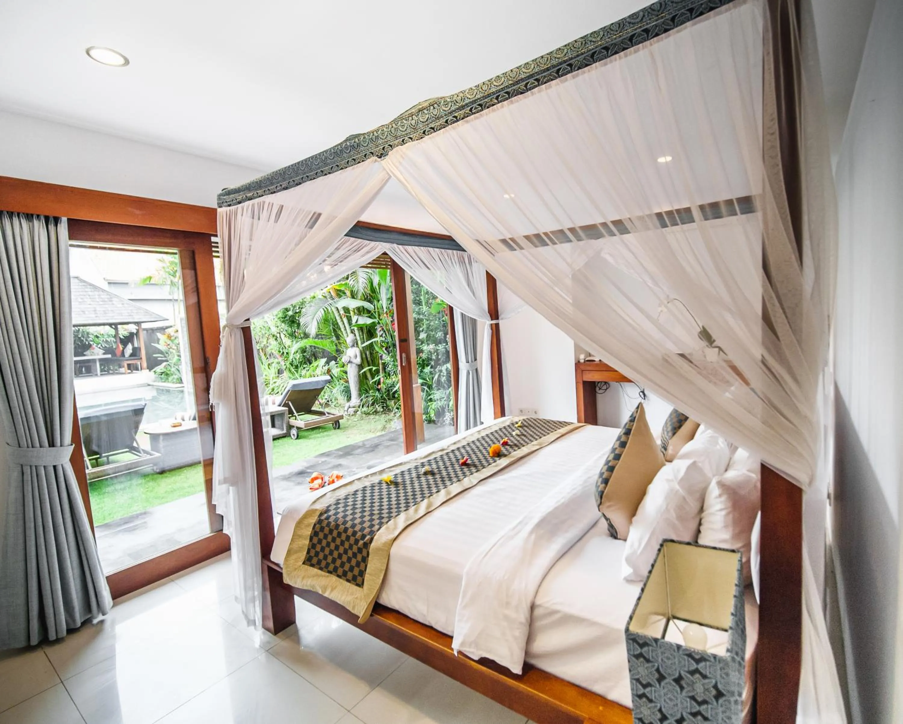 Bed in Amore Villas