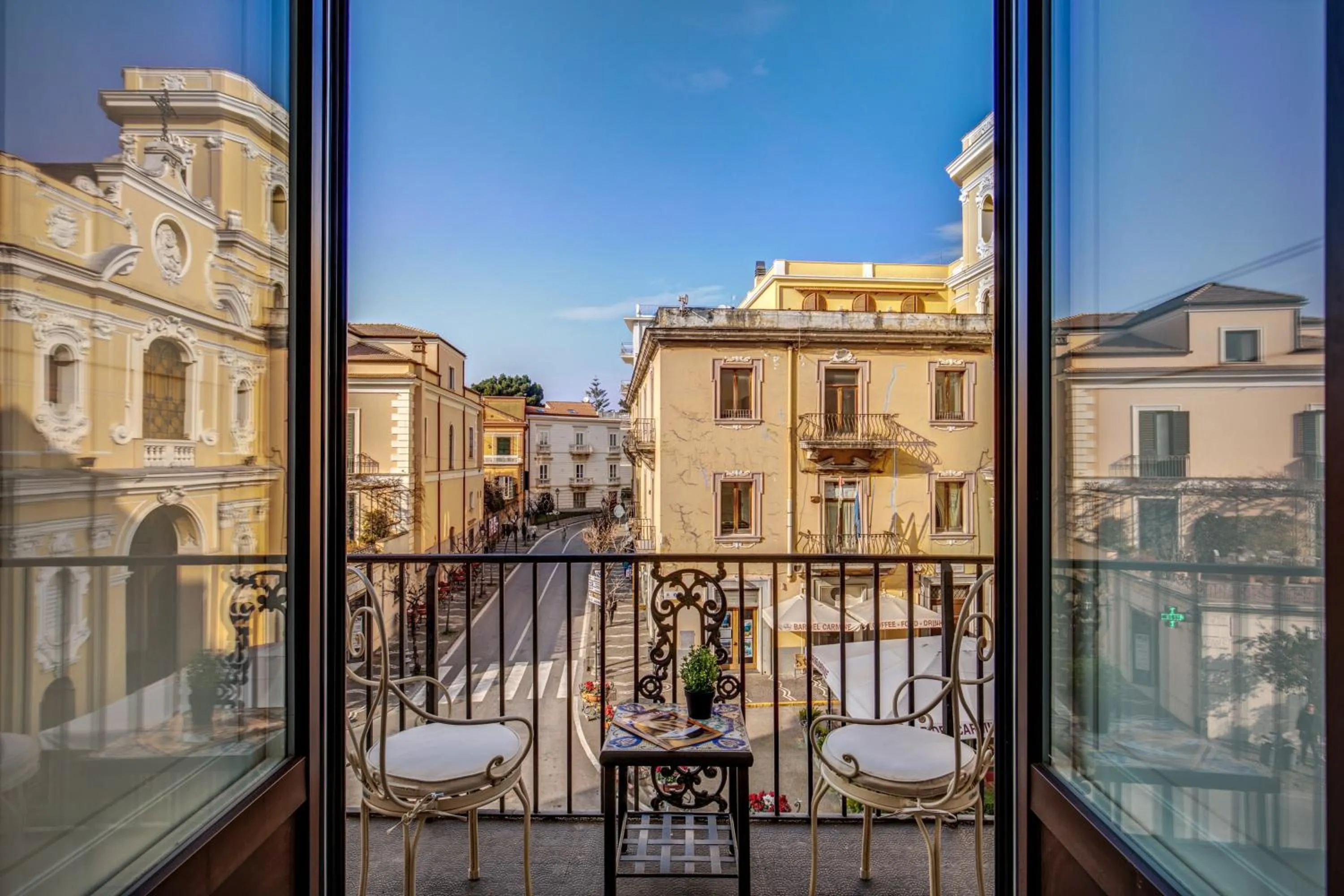 Balcony/Terrace in Sorrento Square Suites