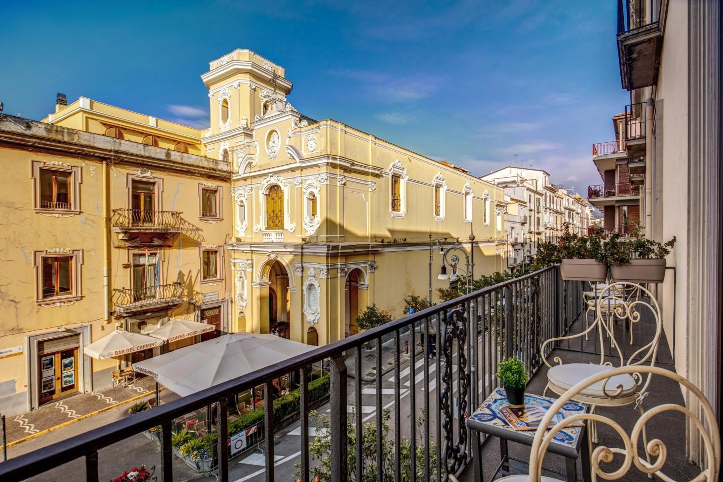 Property building in Sorrento Square Suites