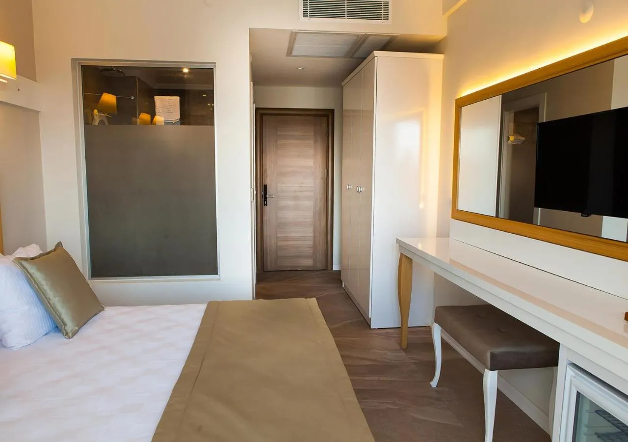 Bed in As Hotel Cesme