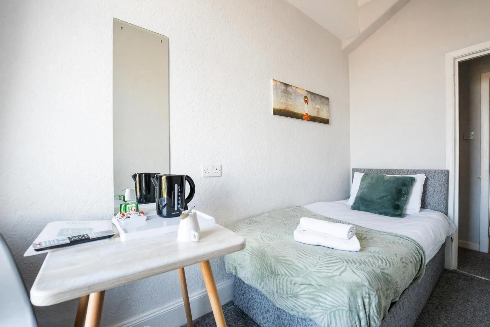 Bedroom, Bed in The Clifton Seafront Hotel