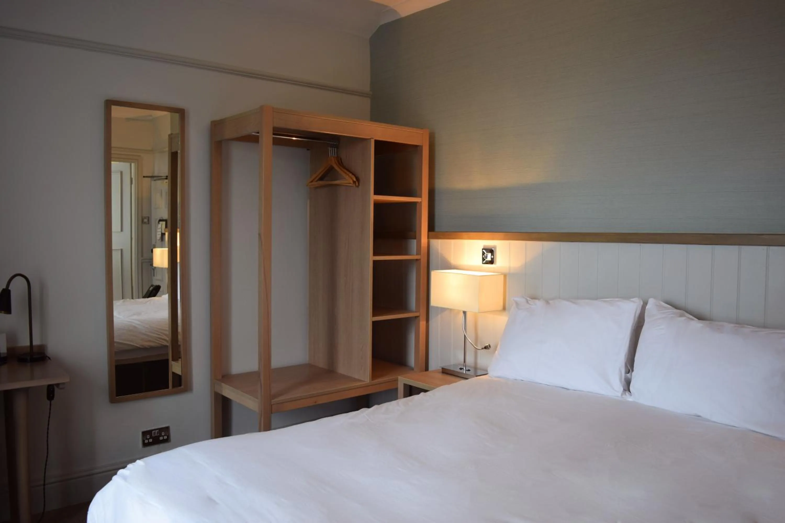 Bedroom, Bed in Trearddur Bay Hotel