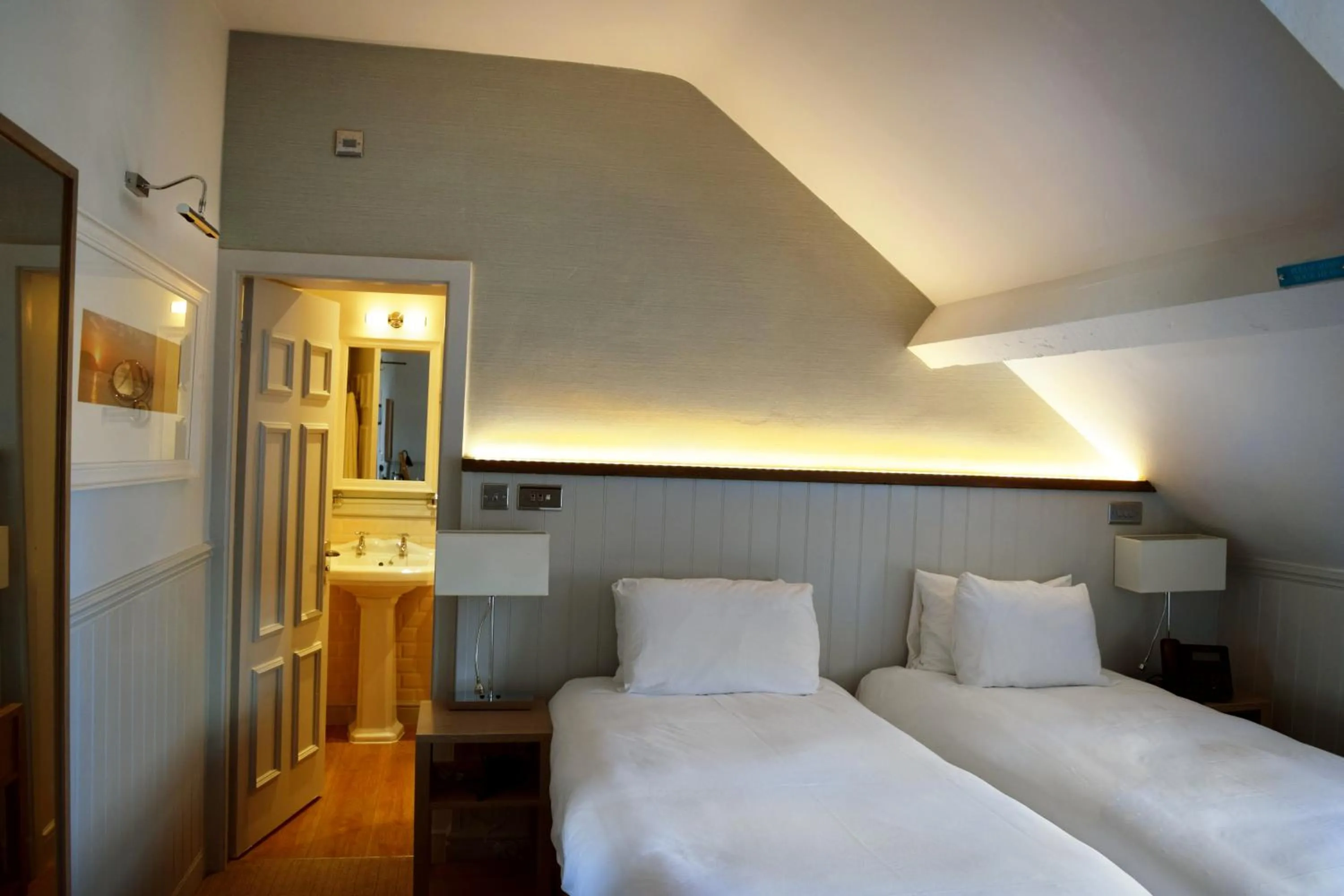 Bed in Trearddur Bay Hotel