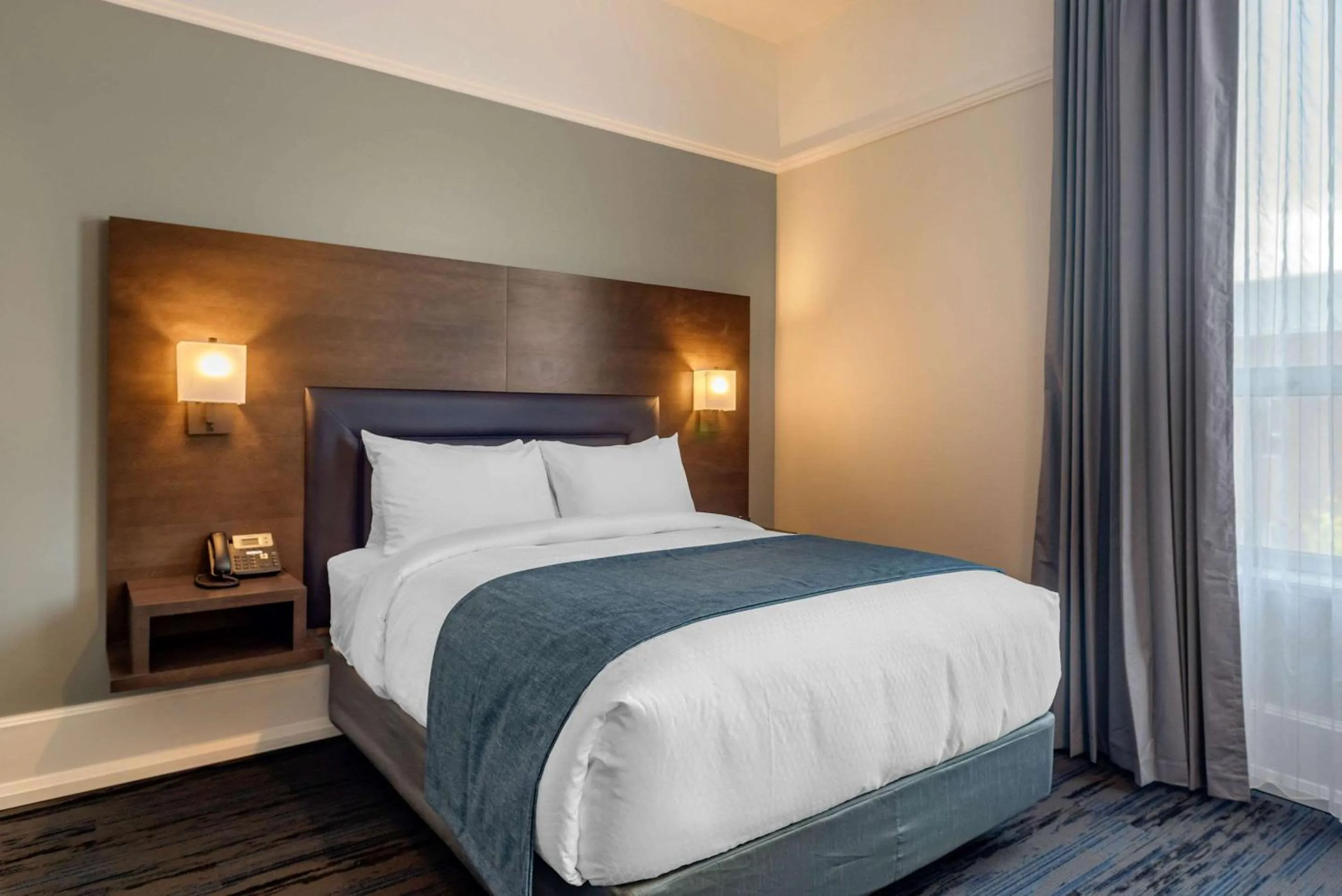 Bedroom, Bed in The Courthouse Hotel, an Ascend Collection Hotel