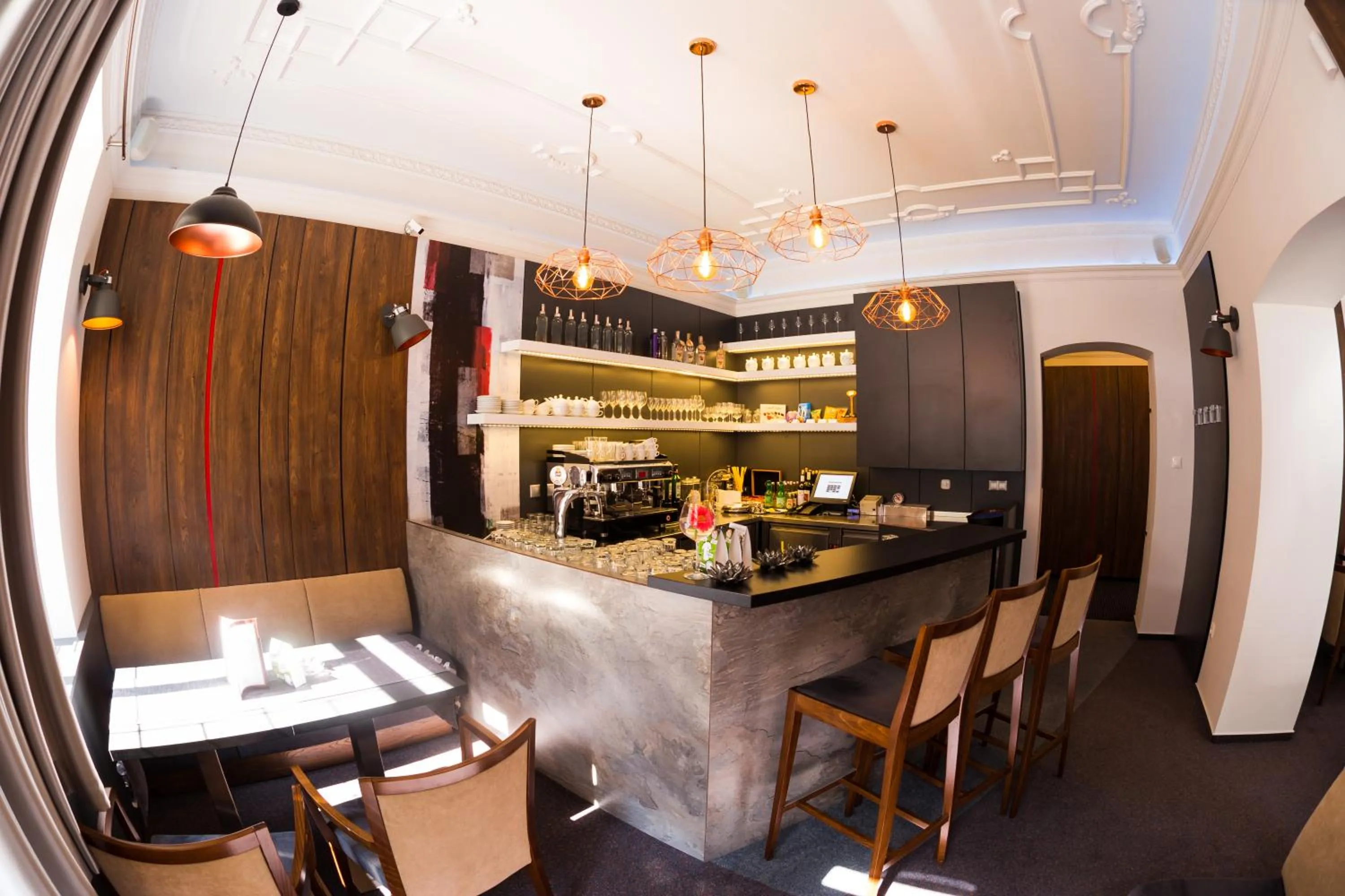 Lounge or bar in Kúpeľné domčeky - KÚPELE ČERVENÝ KLÁŠTOR Smerdžonka