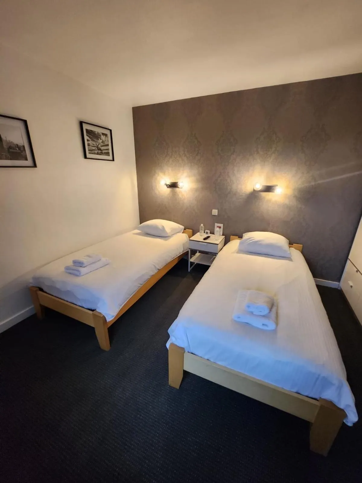 Bed in Hôtel Francorchamps Pitlane Lodge