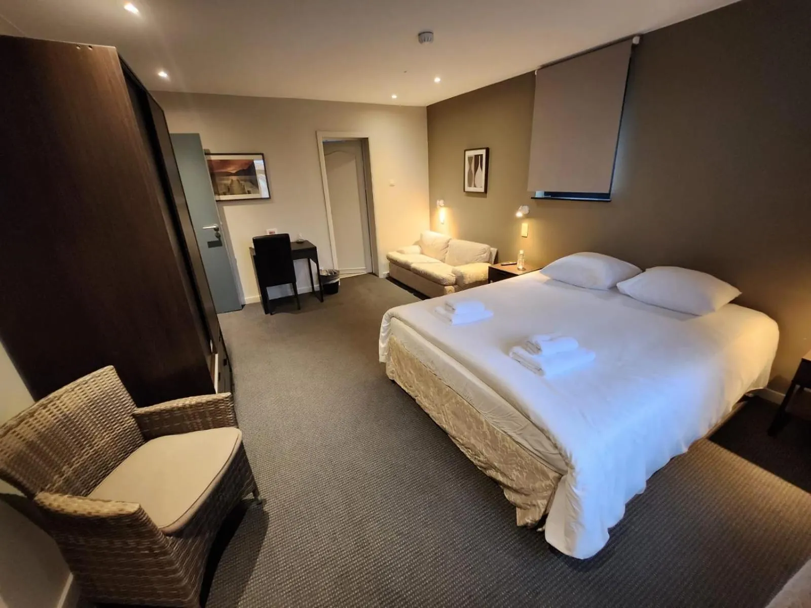 Bed in Hôtel Francorchamps Pitlane Lodge