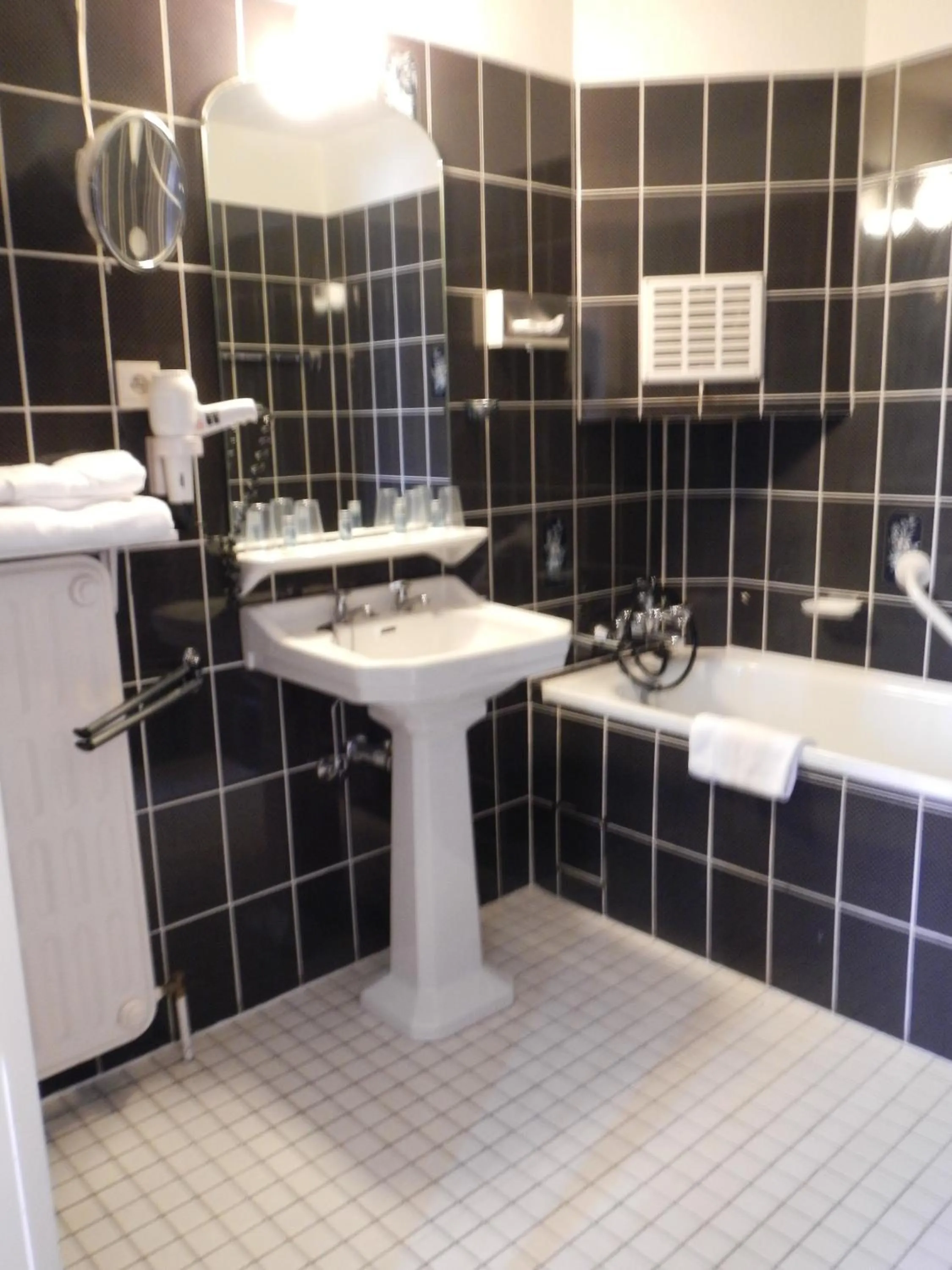 Family Room in Hôtel Francorchamps Pitlane Lodge