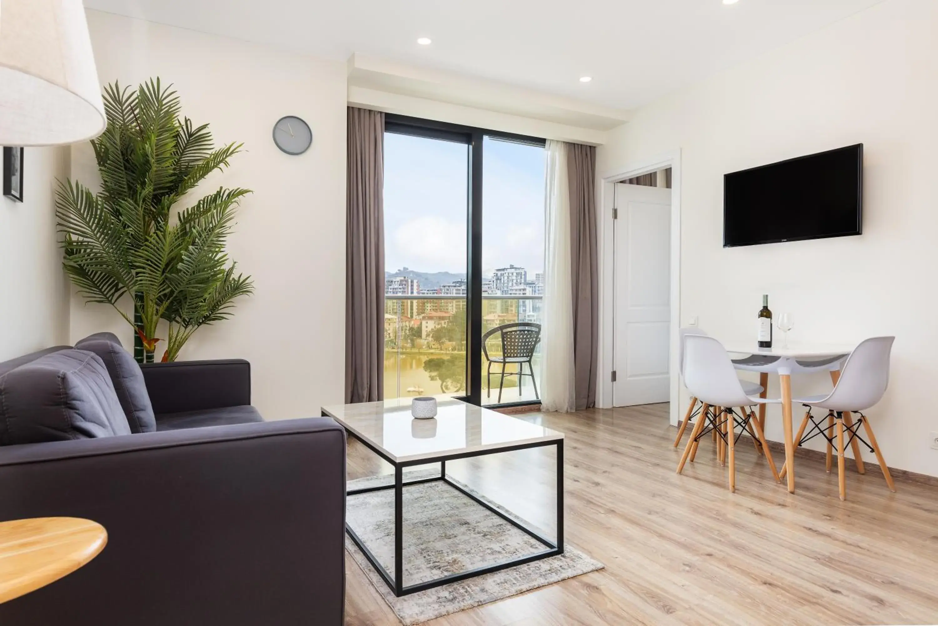 Apartment with Balcony - single occupancy in Bellevue Residence Suites Apartment with Balcony - single occupancy in Bellevue Residence Suites