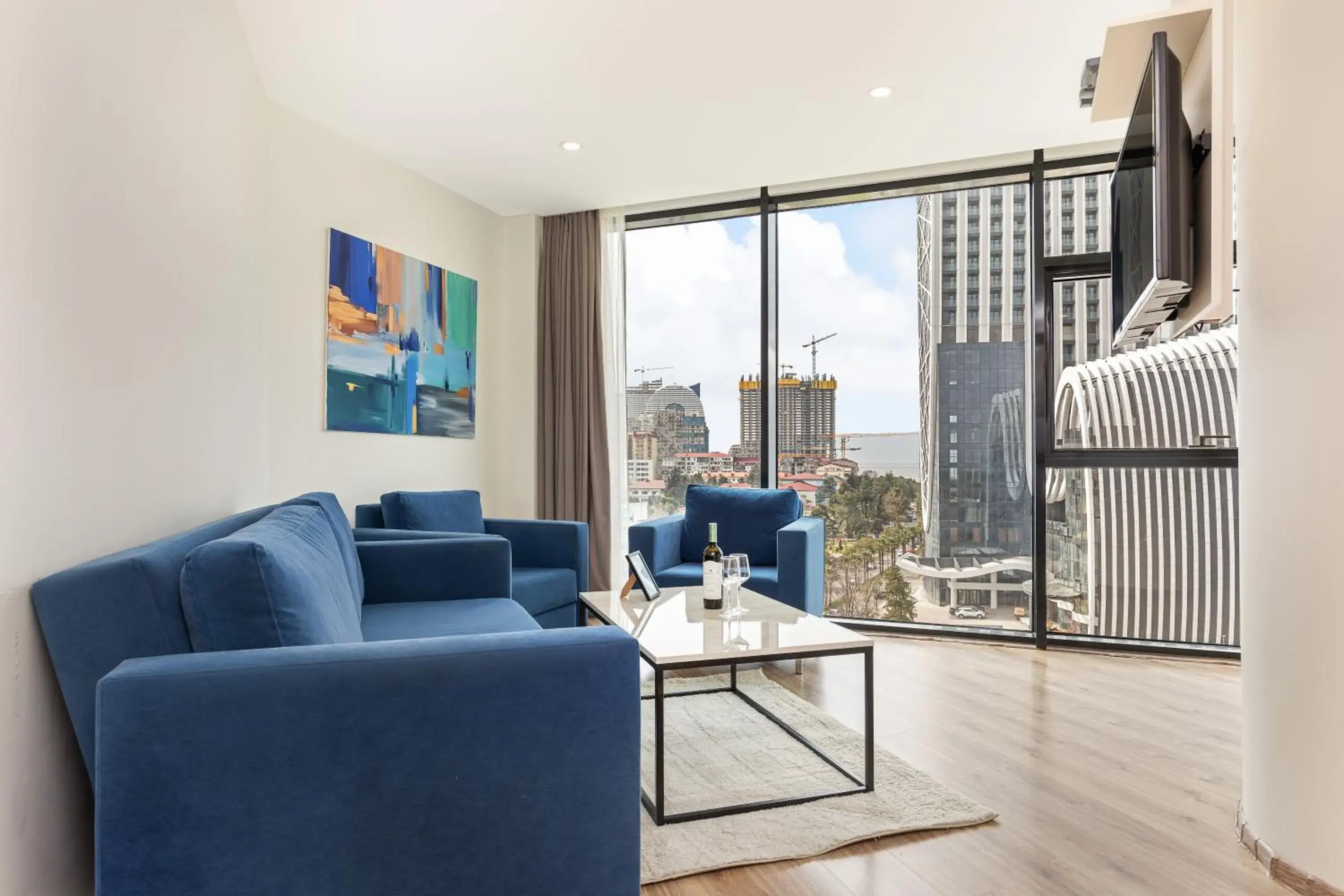 Suite with Lake View - single occupancy in Bellevue Residence Suites Suite with Lake View - single occupancy in Bellevue Residence Suites