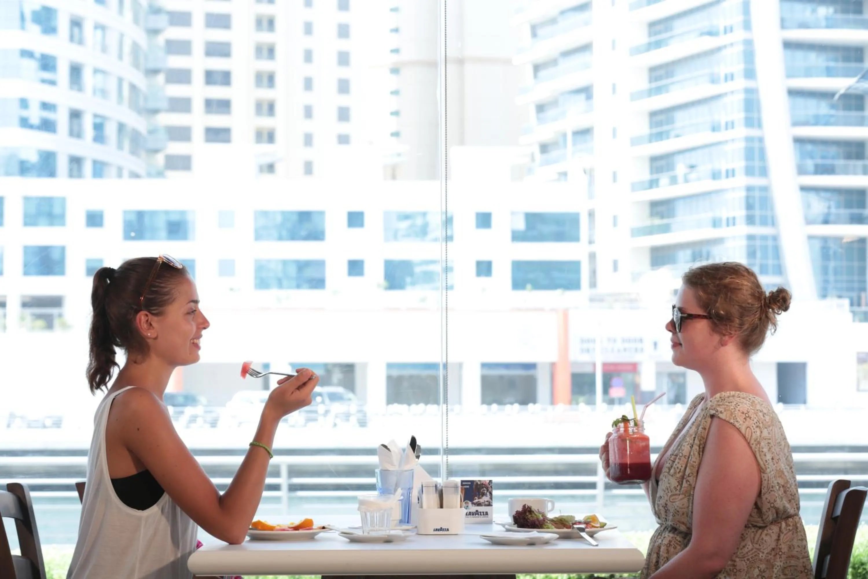 Day in Pearl Marina Hotel Apartments