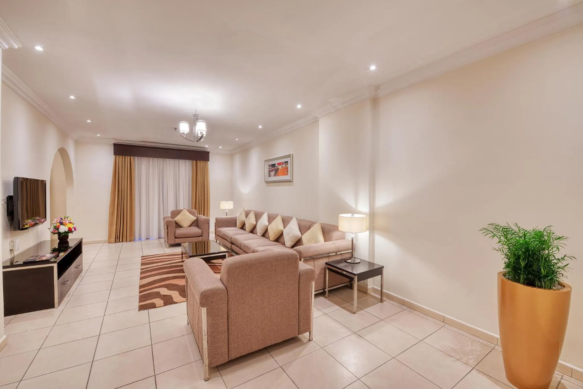 TV and multimedia in Pearl Marina Hotel Apartments