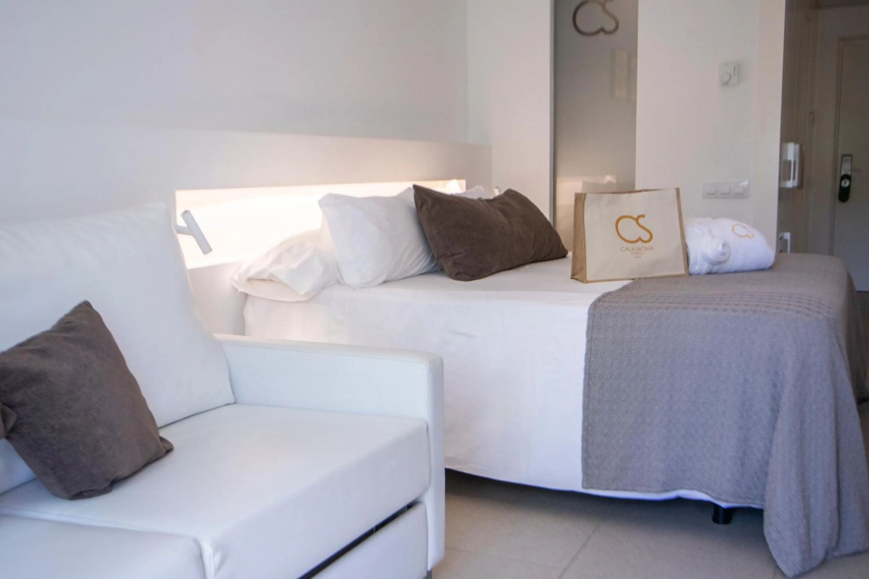 Bed in Hotel Cala Saona & Spa