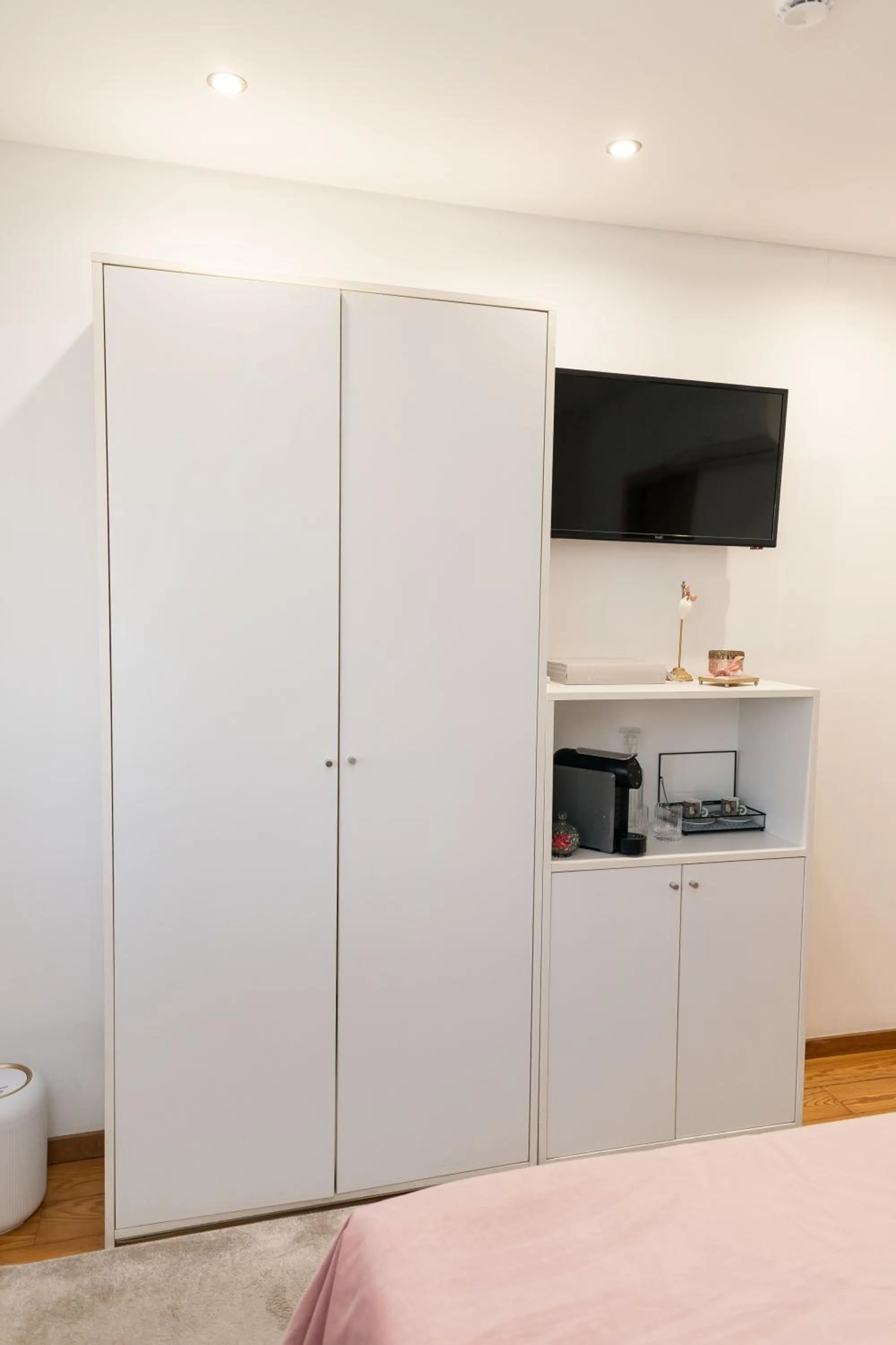 TV and multimedia in Bellu Suites