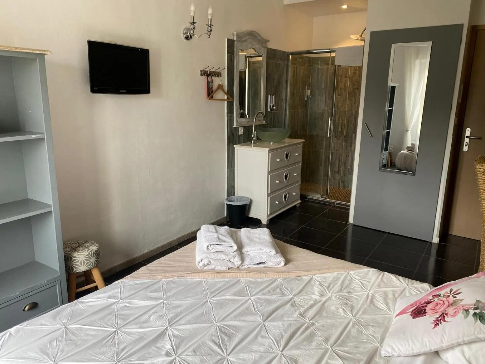 Bed in Auberge les Galets