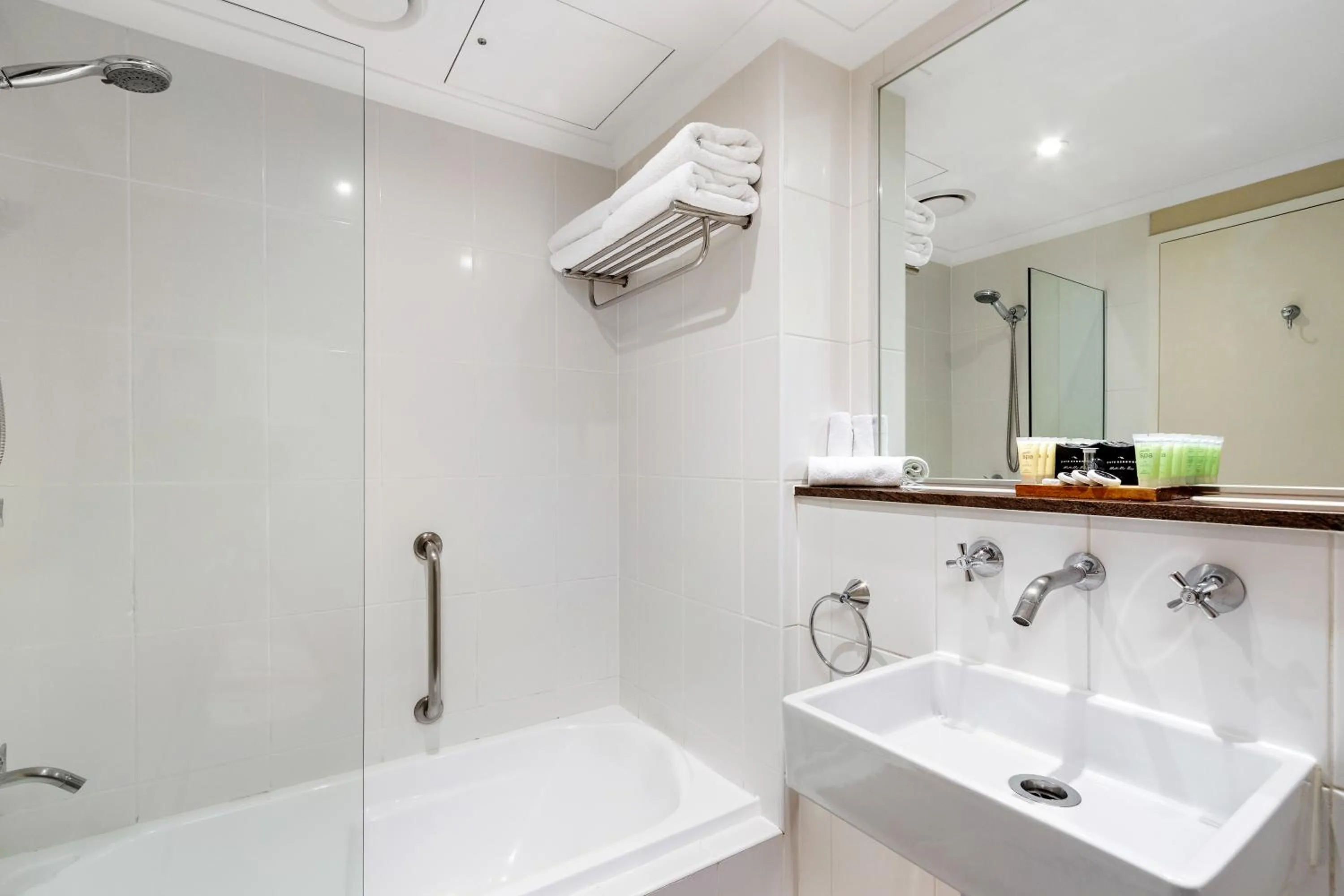 Bathroom in Batman's Hill on Collins