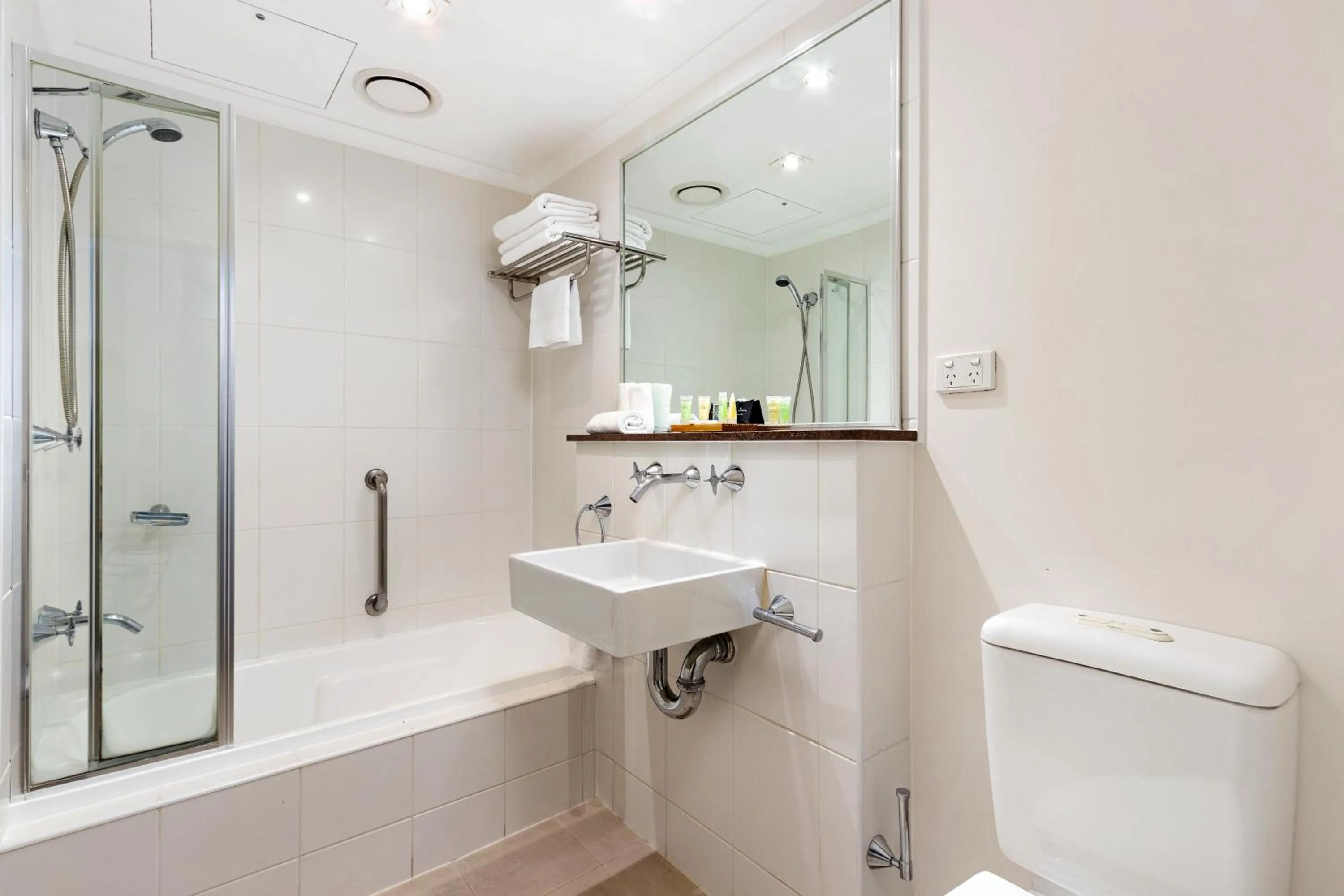 Bathroom in Batman's Hill on Collins