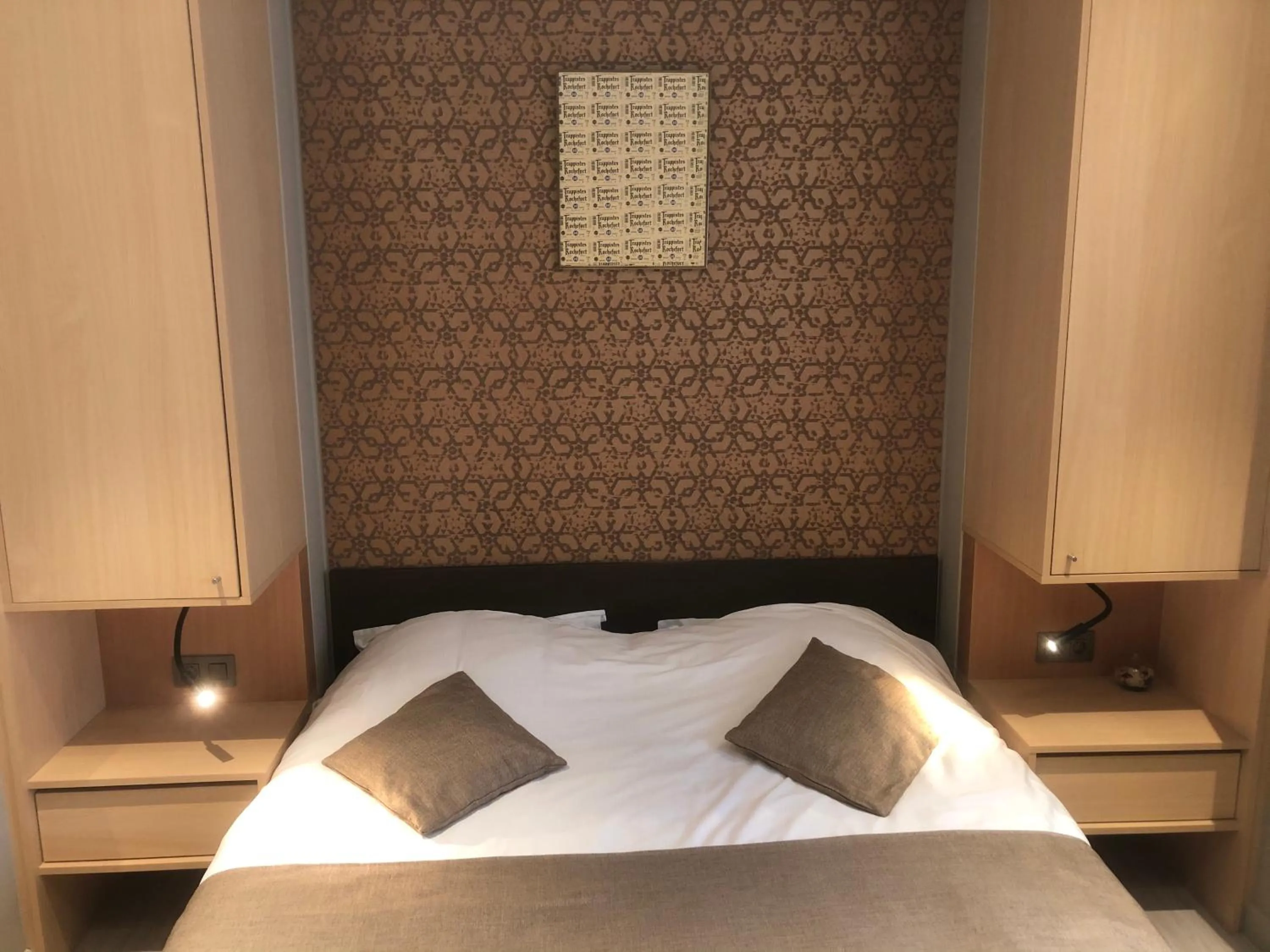 Bed in Hotel Duivels Paterke Harelbeeksestraat 29, 8500 Kortrijk