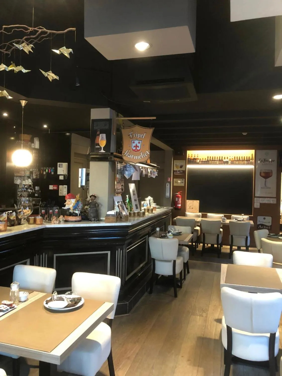 Restaurant/places to eat in Hotel Duivels Paterke Harelbeeksestraat 29, 8500 Kortrijk