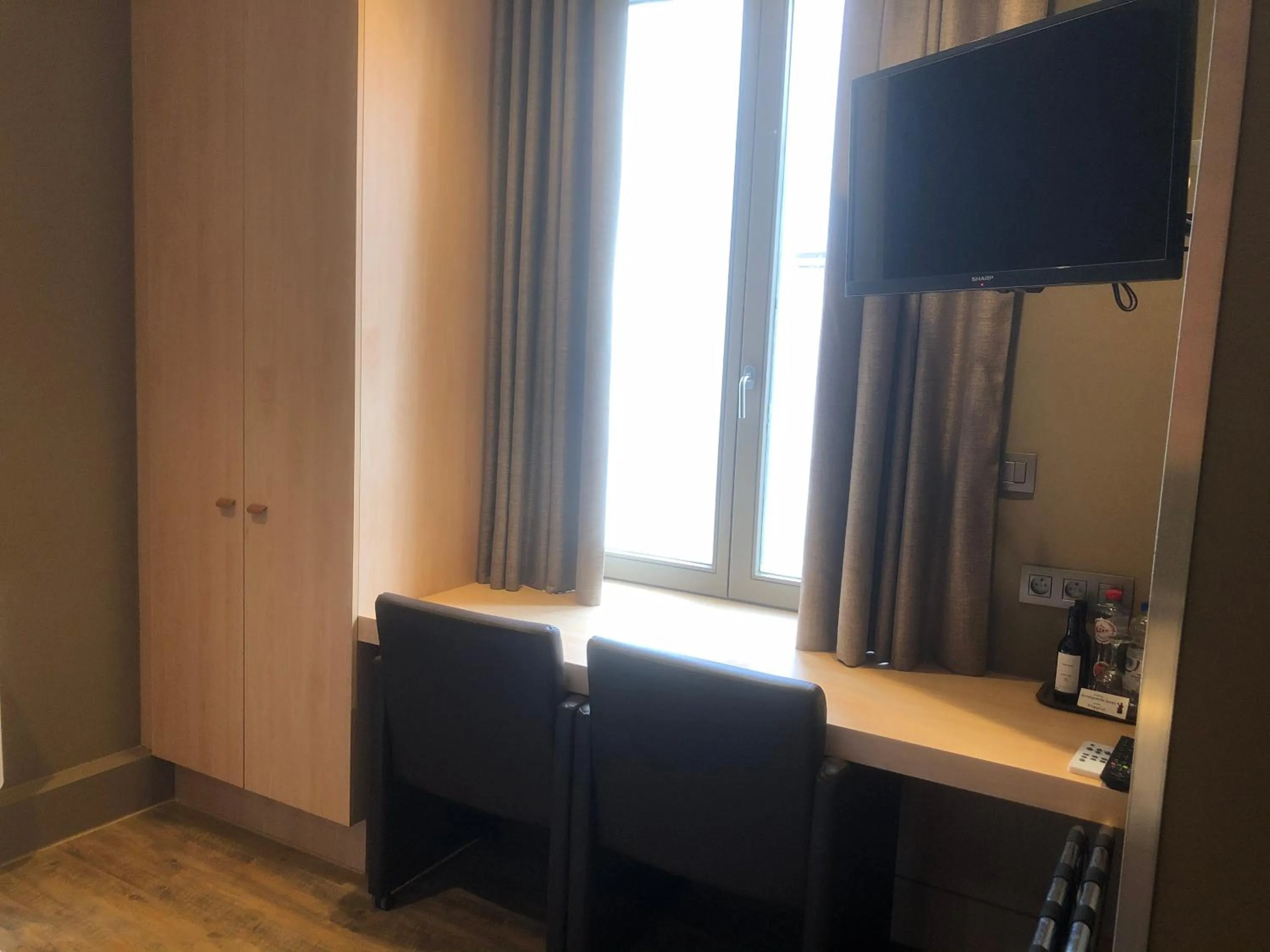 TV and multimedia in Hotel Duivels Paterke Harelbeeksestraat 29, 8500 Kortrijk