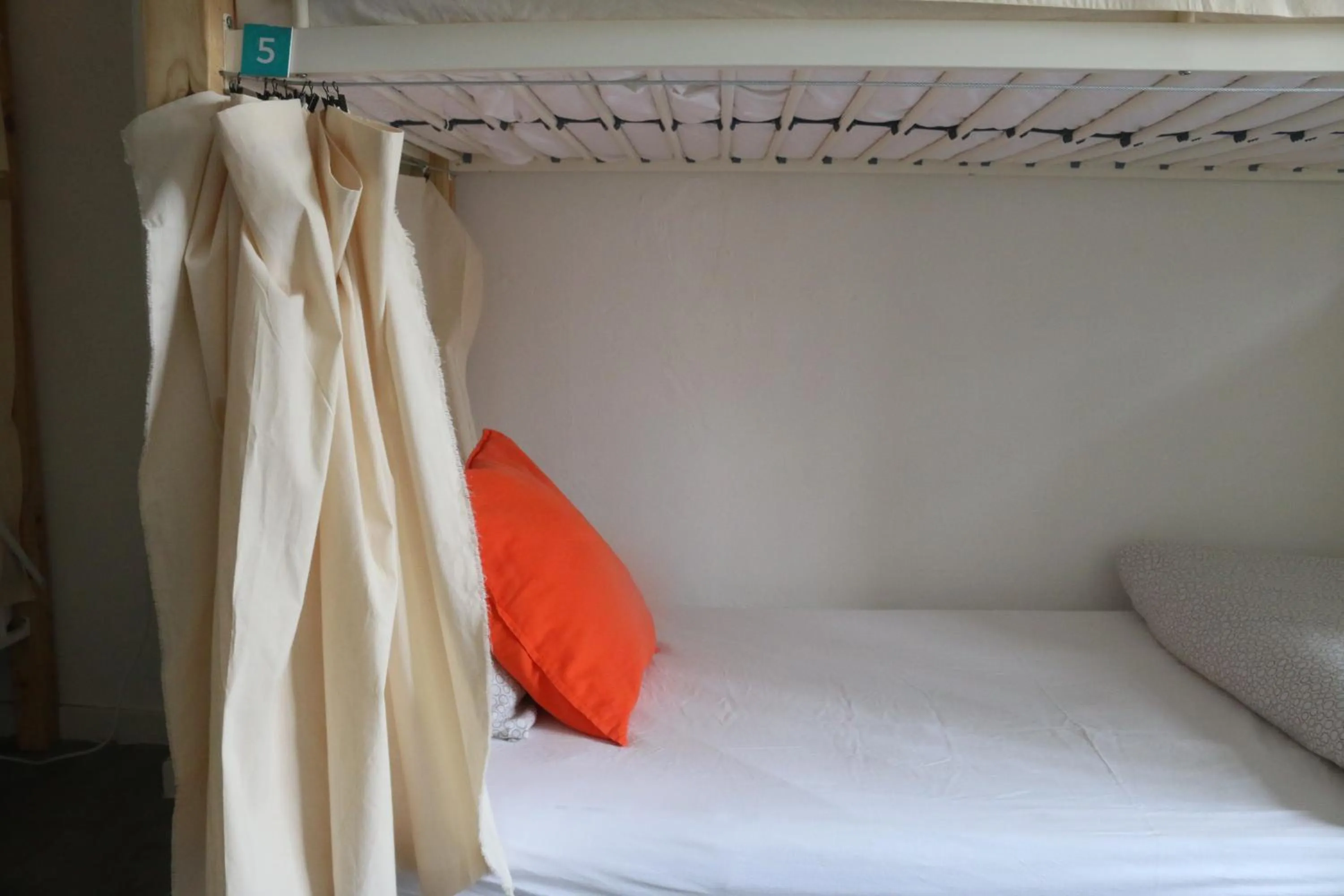 bunk bed, Bed in Surfer's Den Ericeira