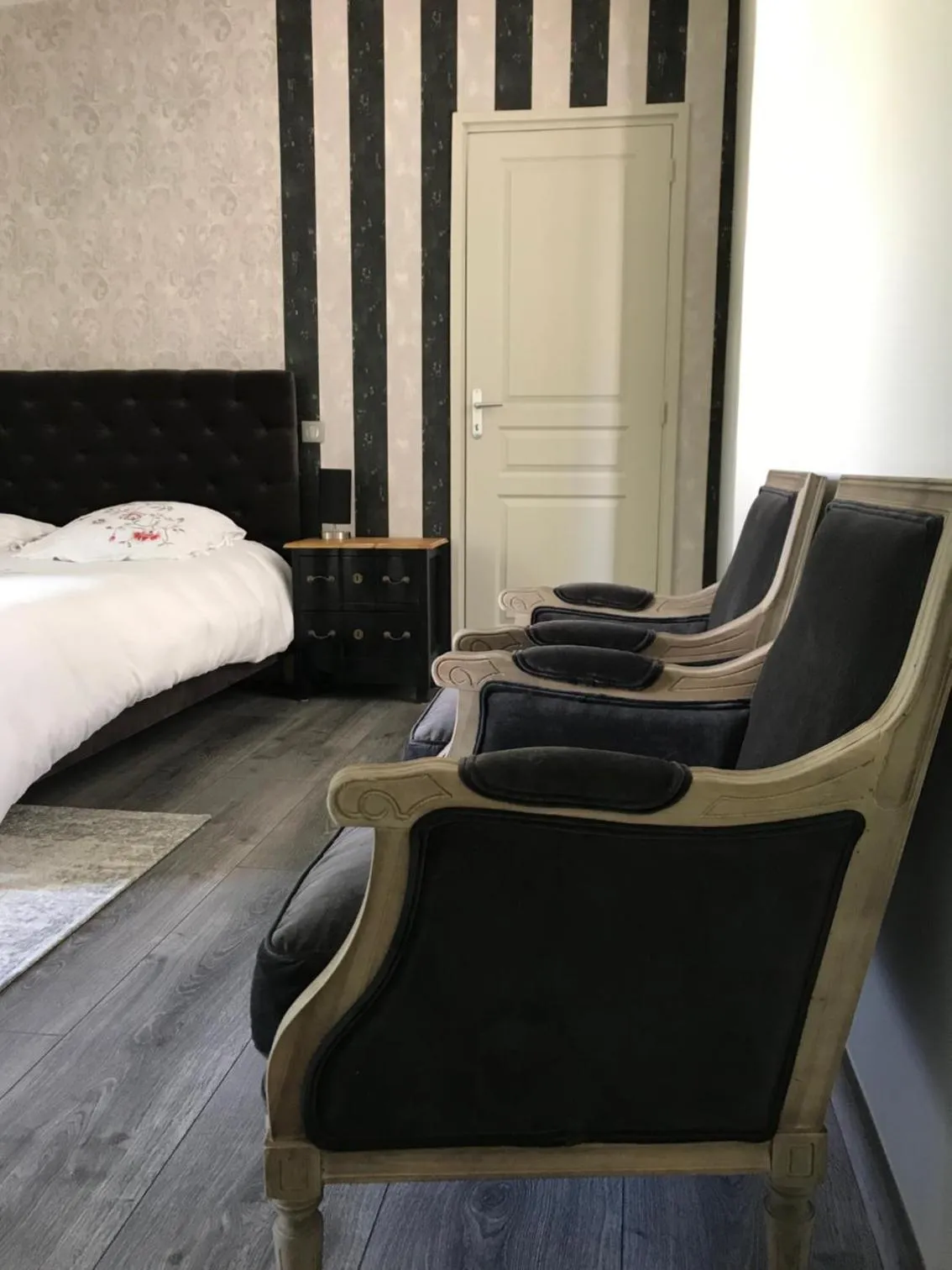 Bed in Les Chambres d'Hotes chez Alisa et Daniel