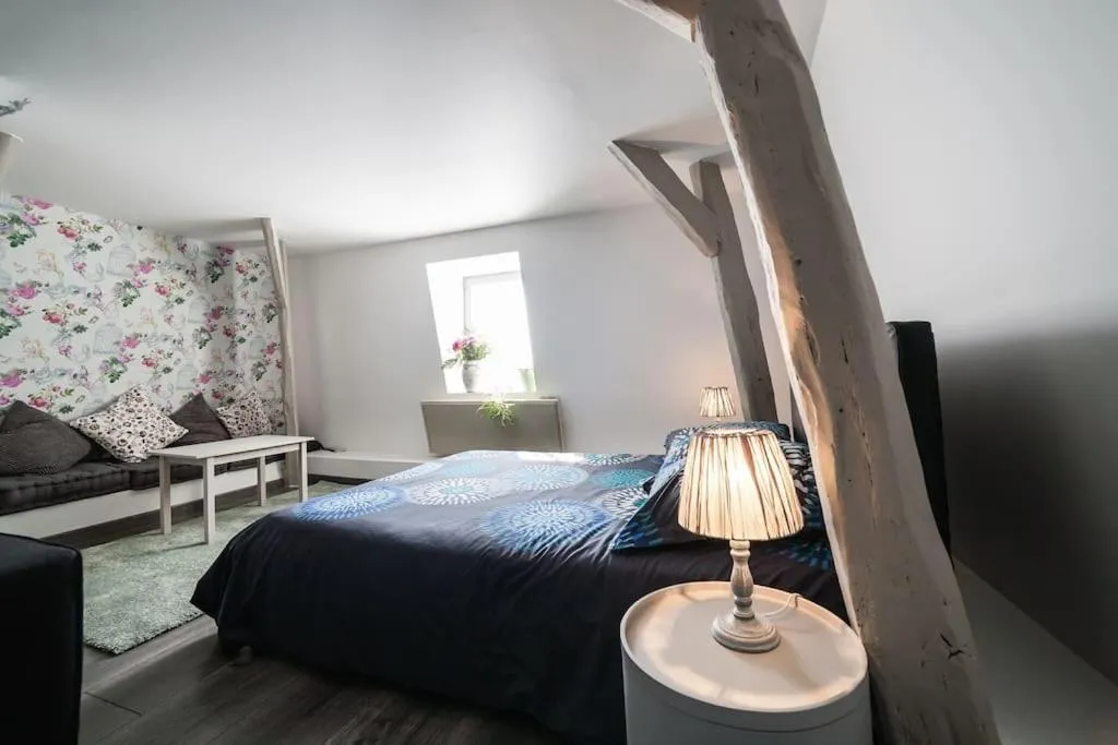 Bed in Les Chambres d'Hotes chez Alisa et Daniel