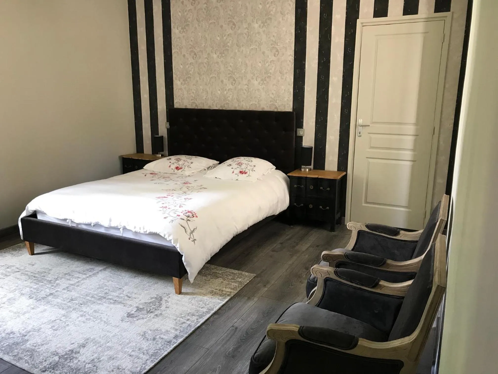 Bed in Les Chambres d'Hotes chez Alisa et Daniel