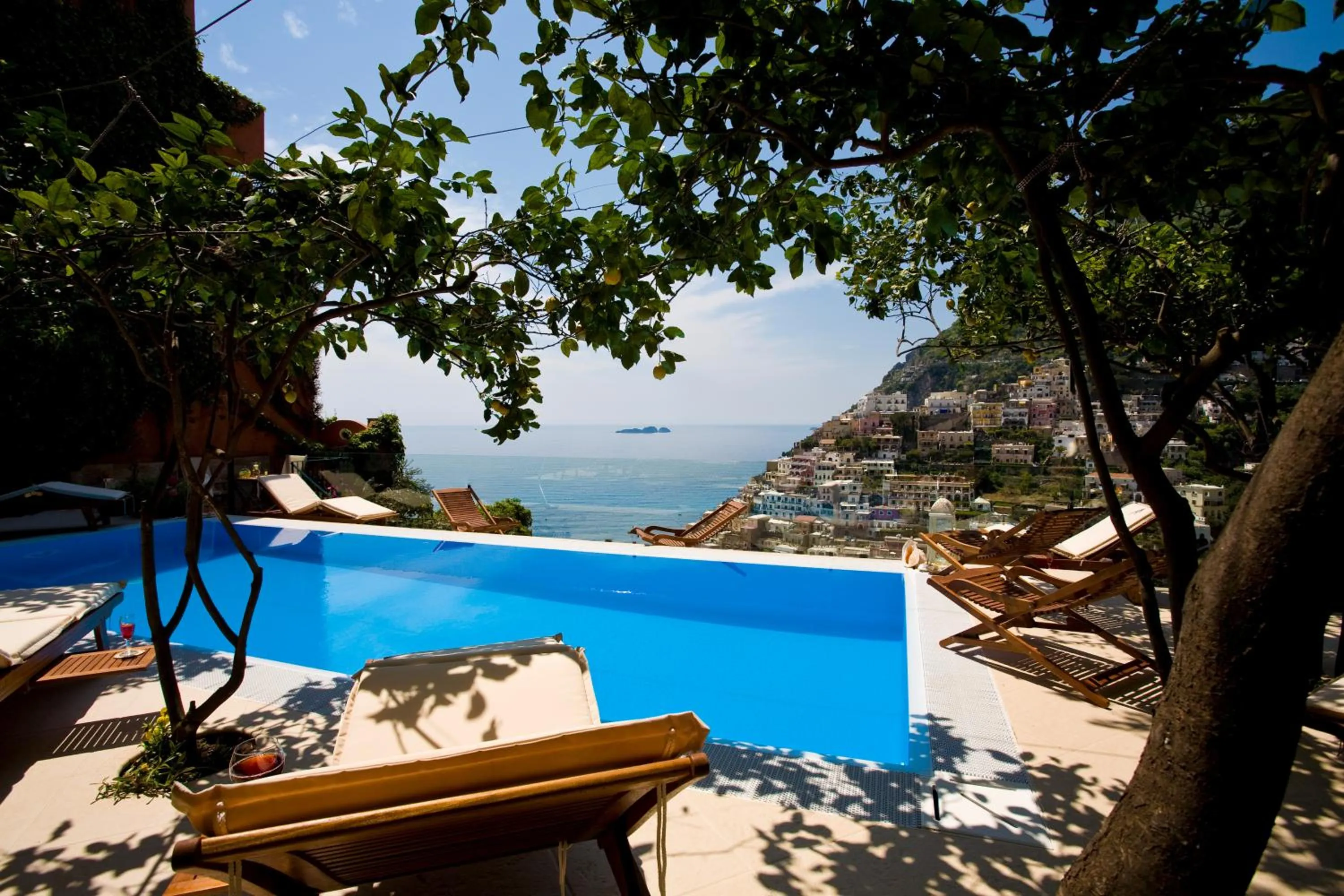 Swimming pool in Villa Fiorentino