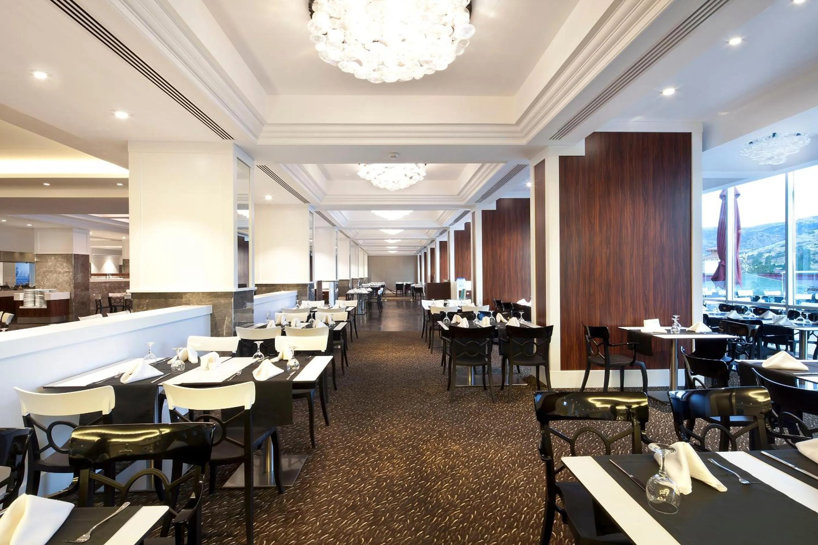 Restaurant/places to eat in Ikbal Thermal Hotel & Spa Afyon