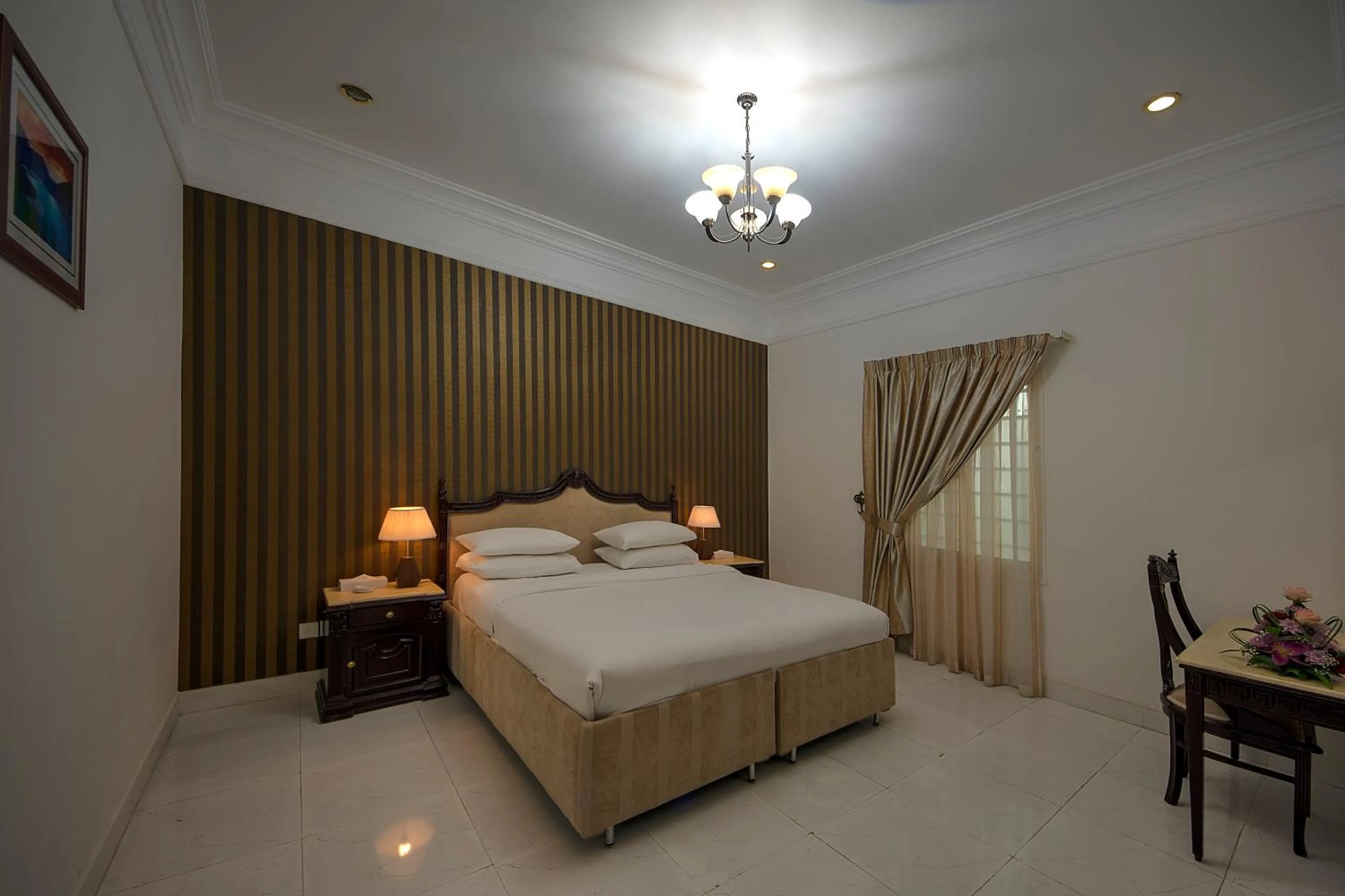 Bedroom, Bed in Royal Residence Hotel Apartments