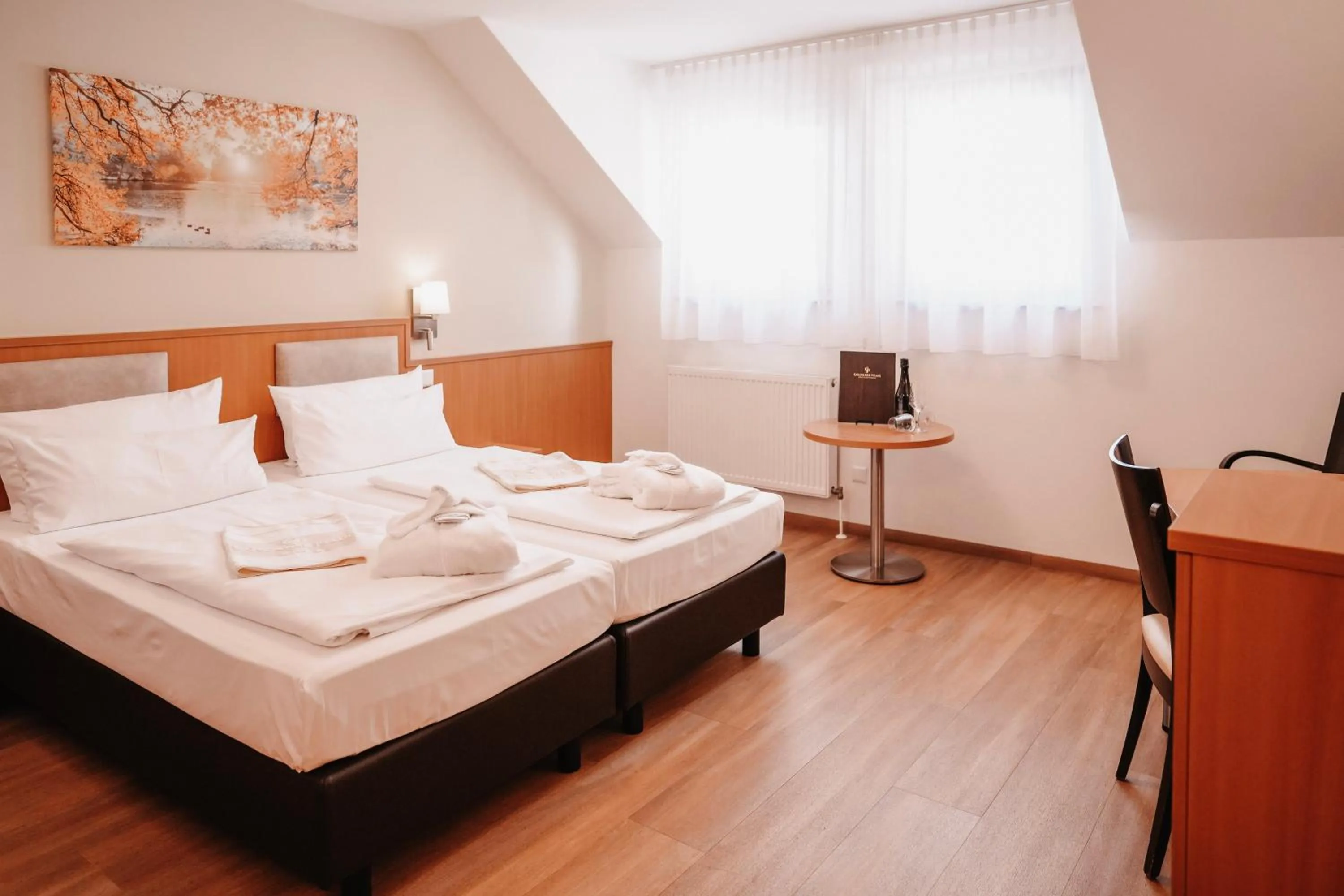 Bed in Hotel & Restaurant Goldener Pflug