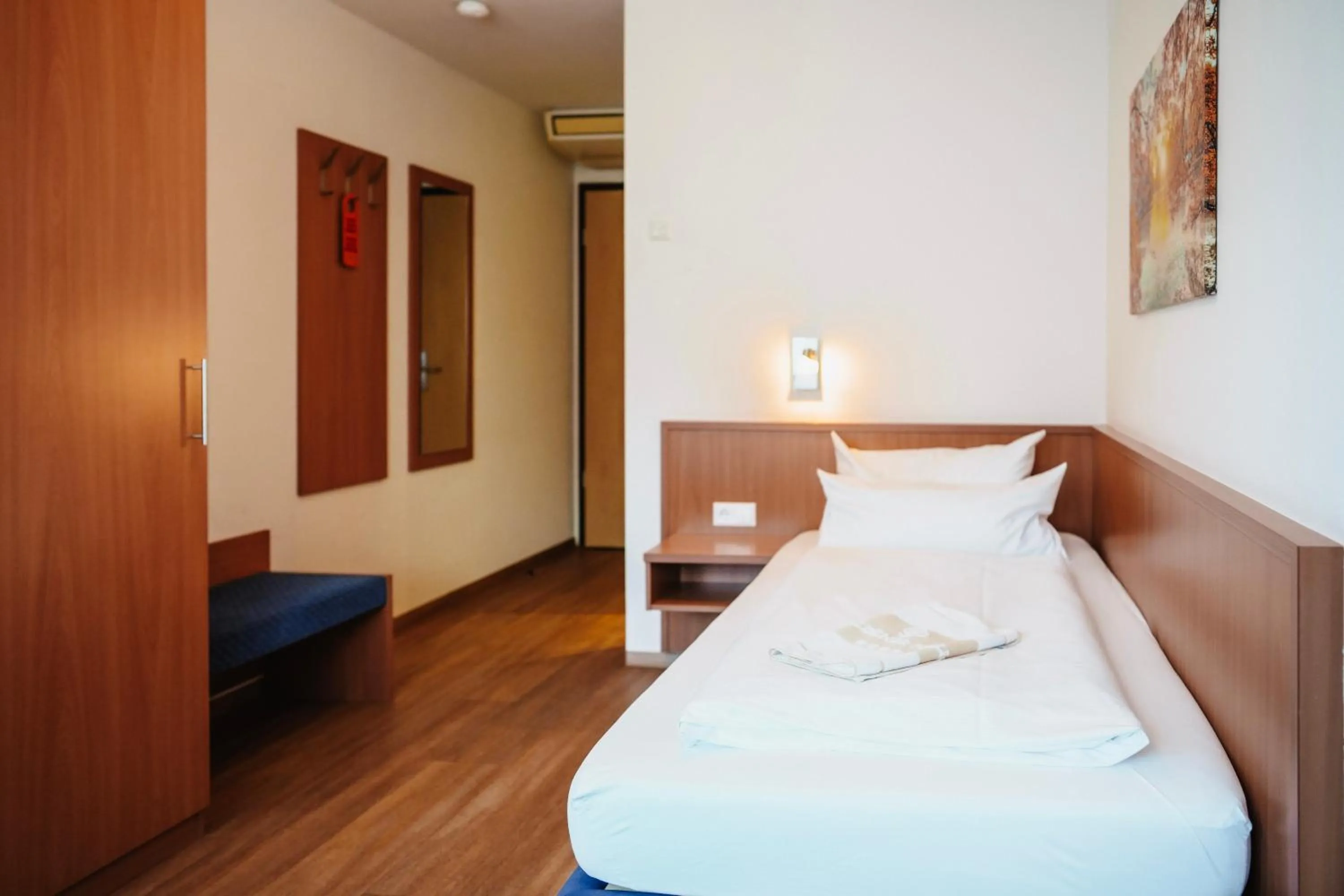 Bed in Hotel & Restaurant Goldener Pflug