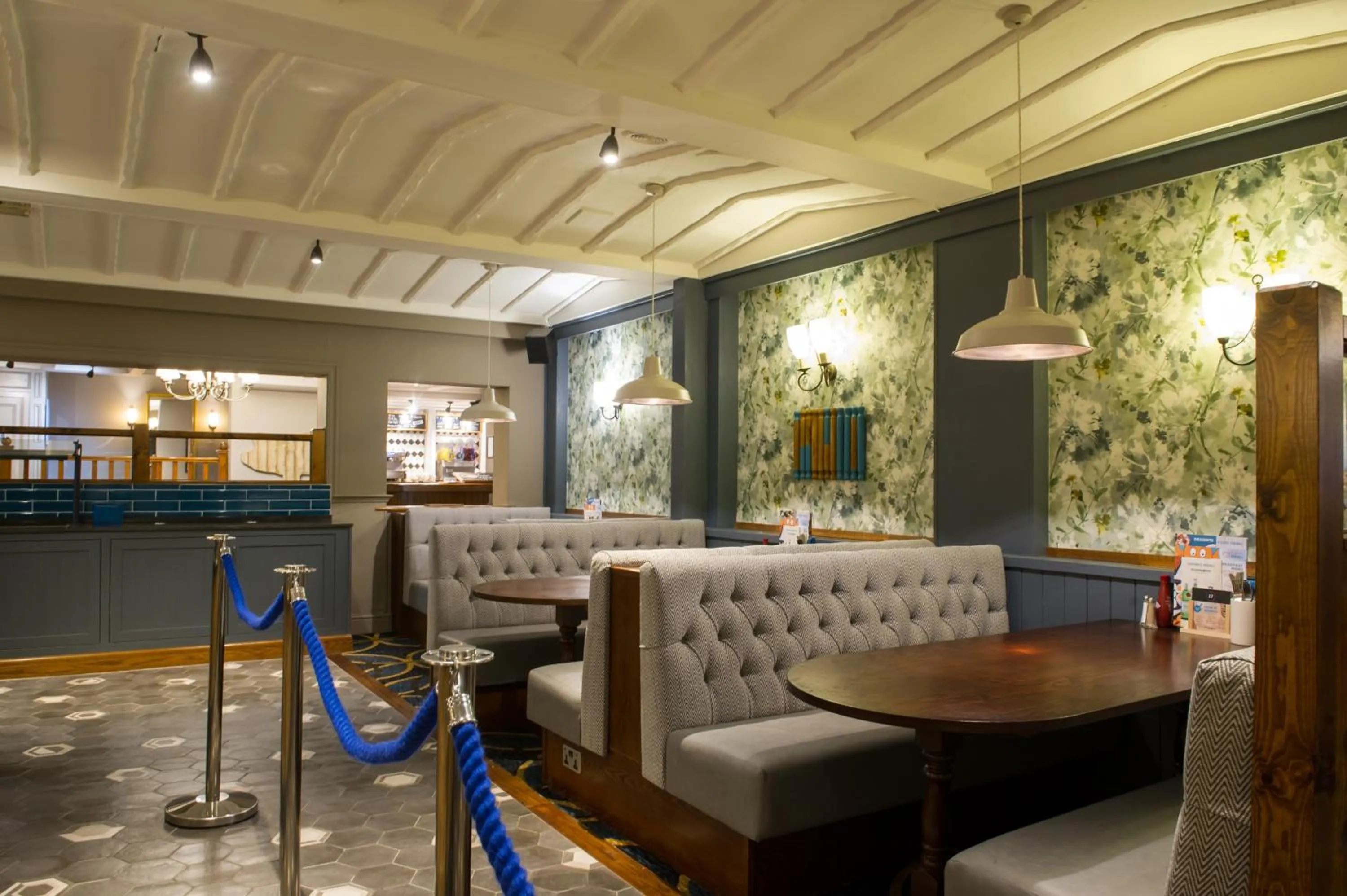 Restaurant/places to eat in The Swan by Innkeeper's Collection