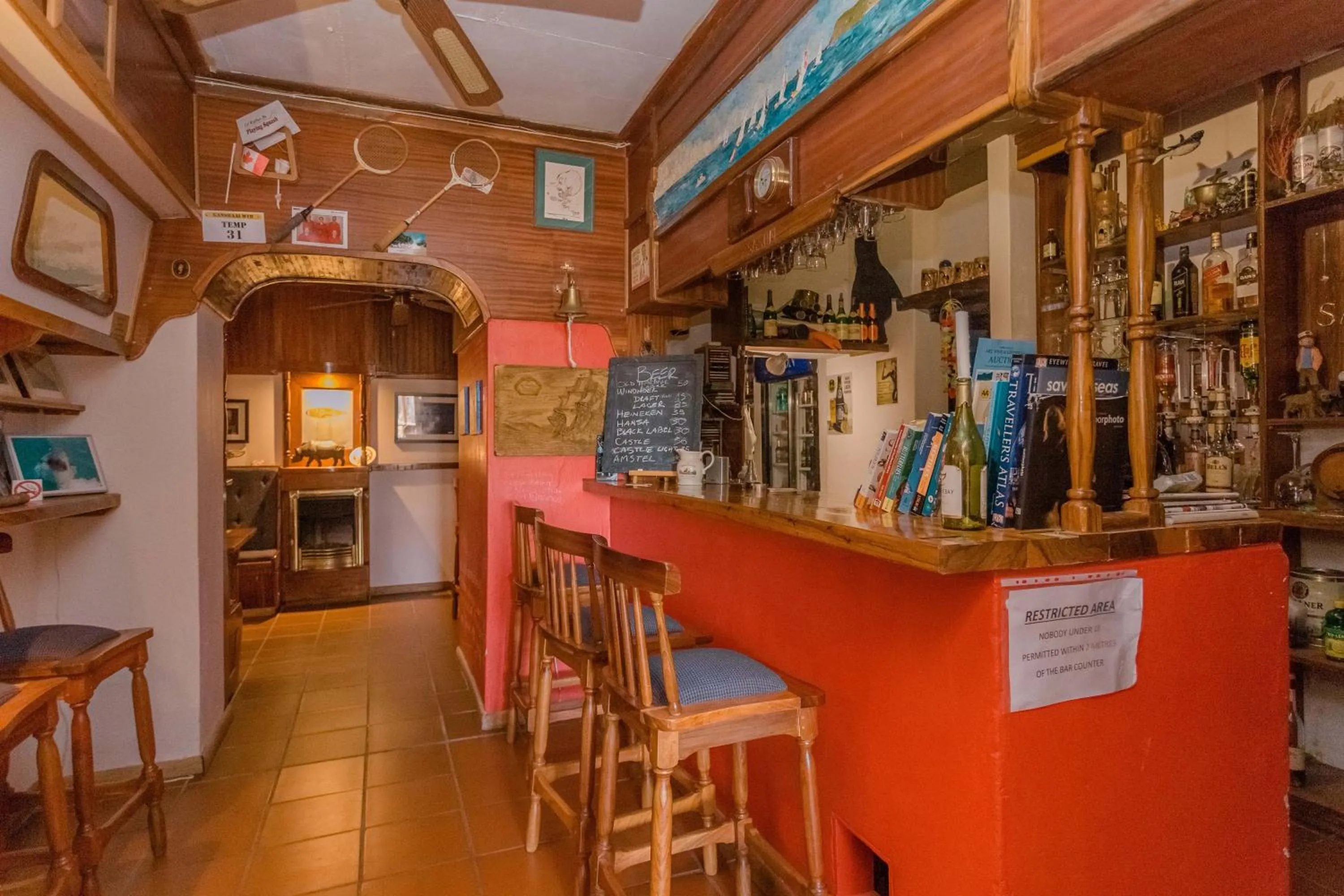 Lounge or bar in Saxon Lodge